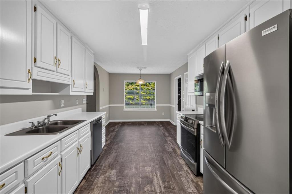 1672 Walters Park Ct