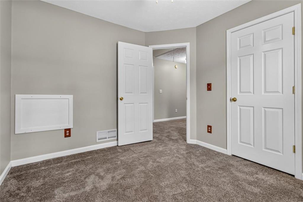 1672 Walters Park Ct