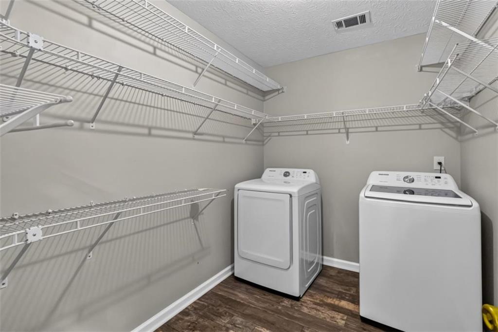 1672 Walters Park Ct