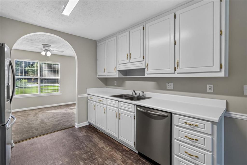 1672 Walters Park Ct