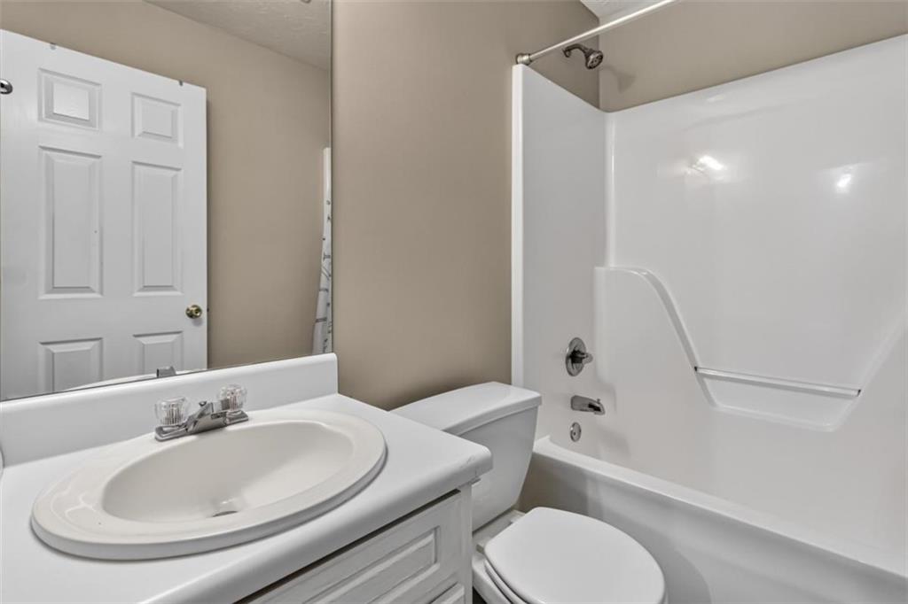 1672 Walters Park Ct