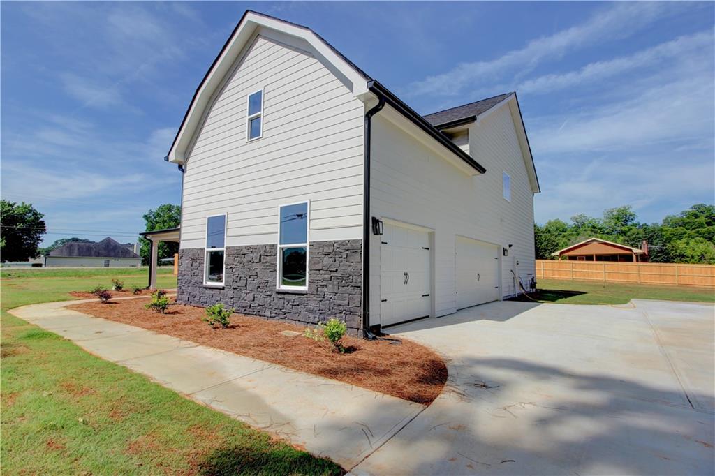 23 Woodland Road