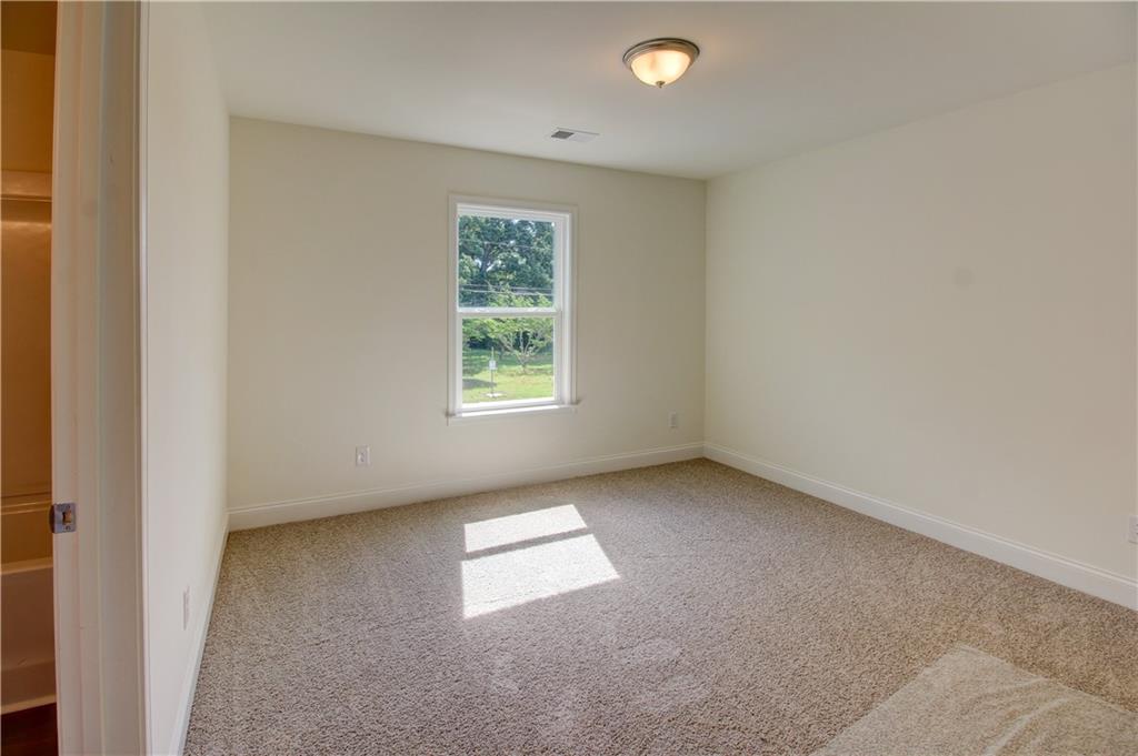 23 Woodland Road