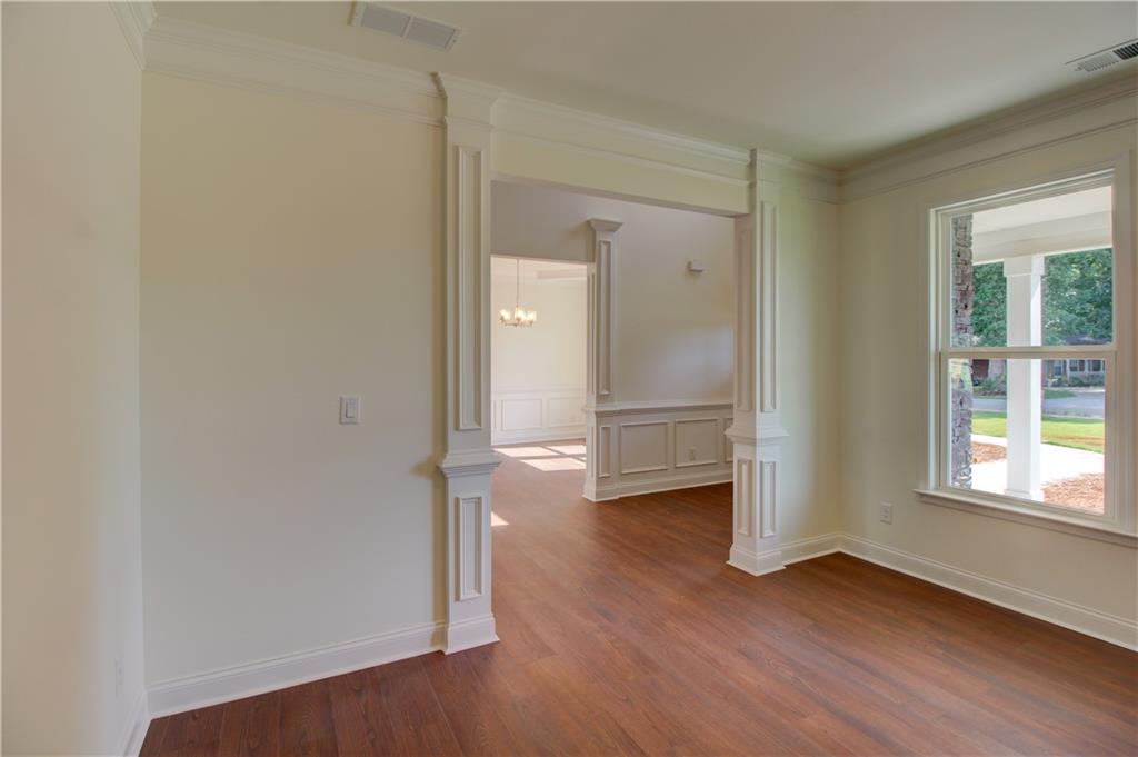 23 Woodland Road