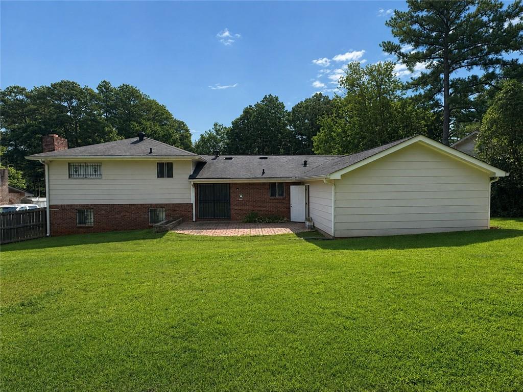 4121 Moore Road