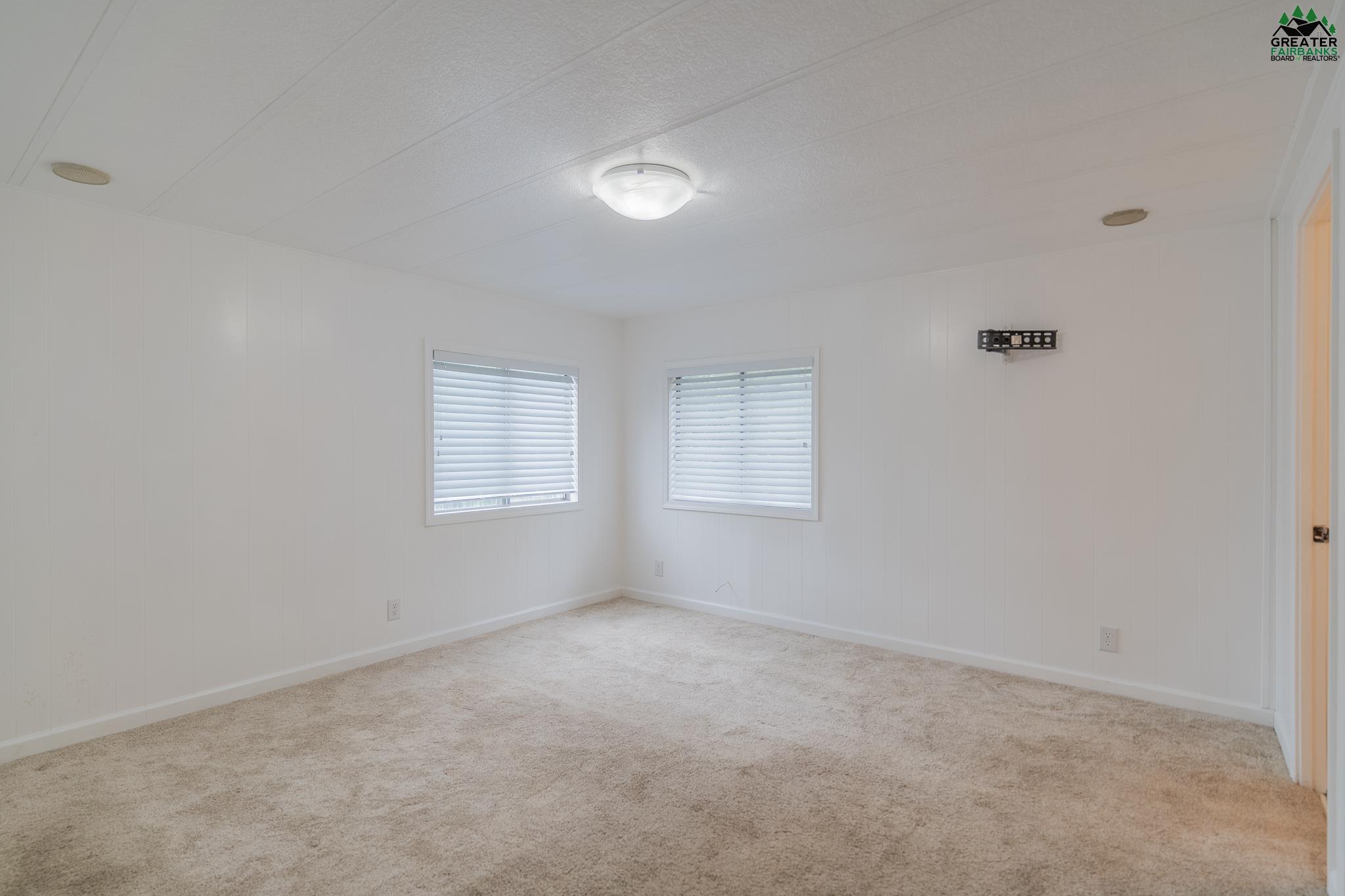 300 HOWLAND ROAD #74