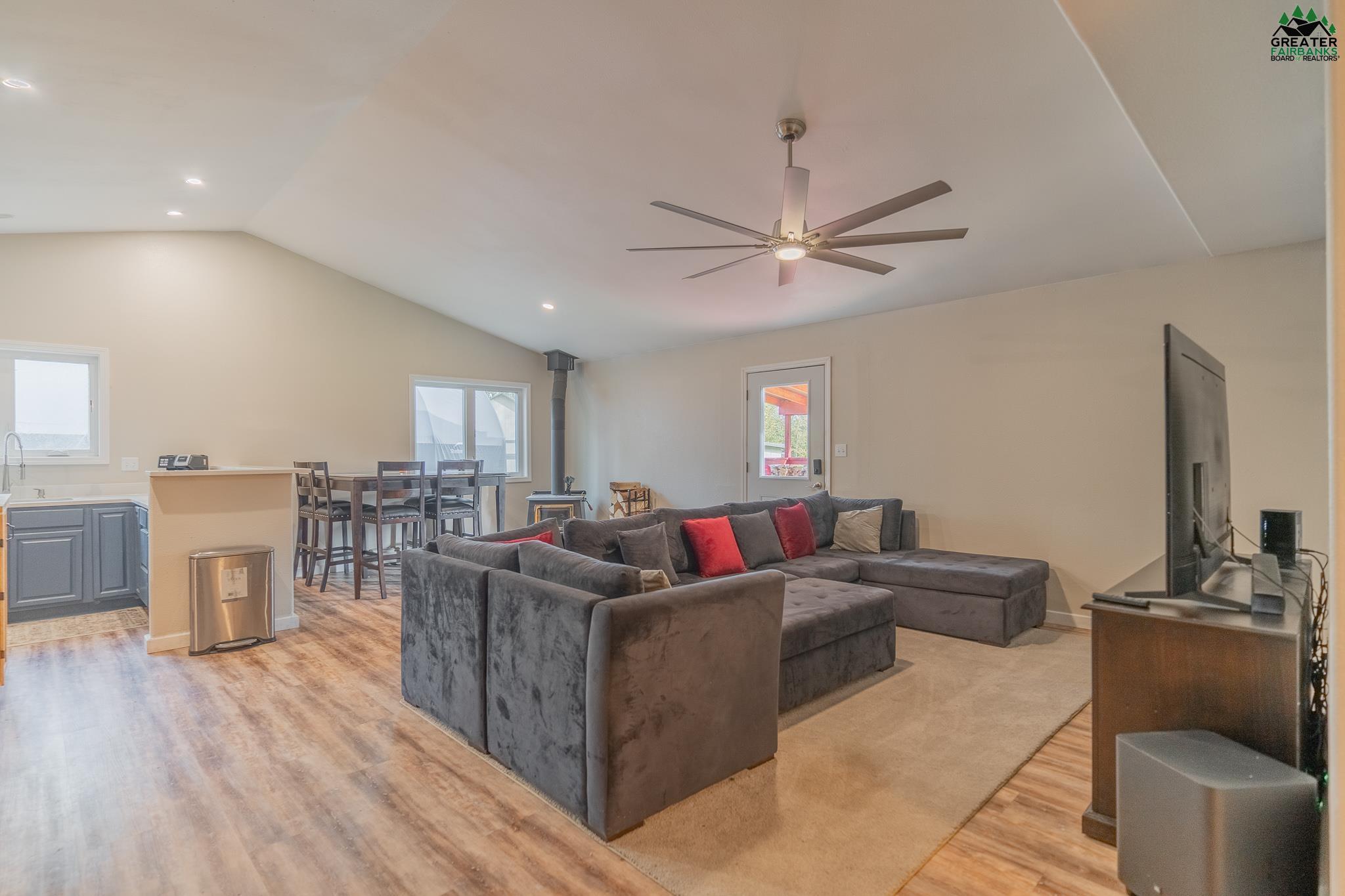 1211 MARSH LAUREL AVENUE