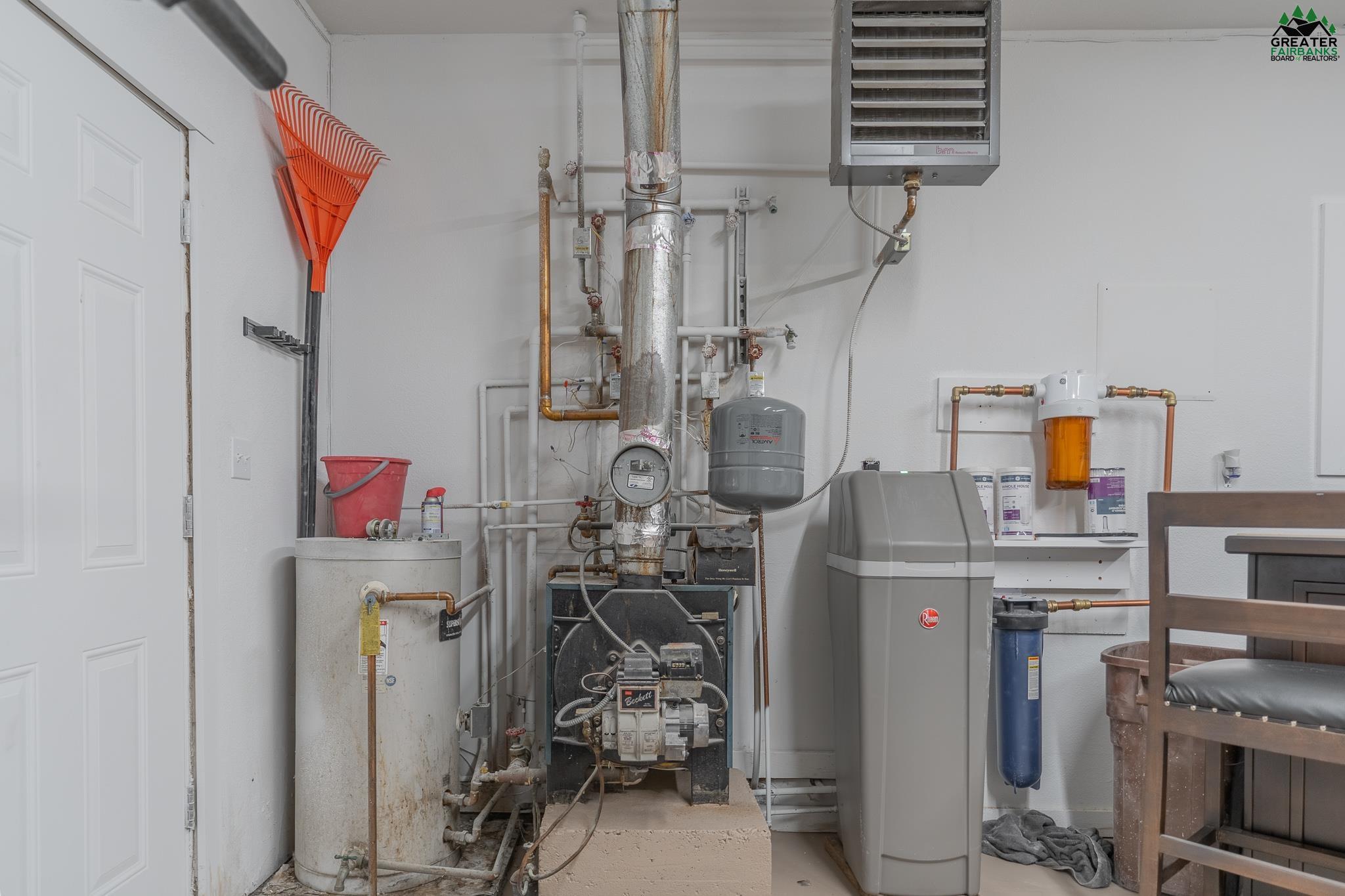 1211 MARSH LAUREL AVENUE