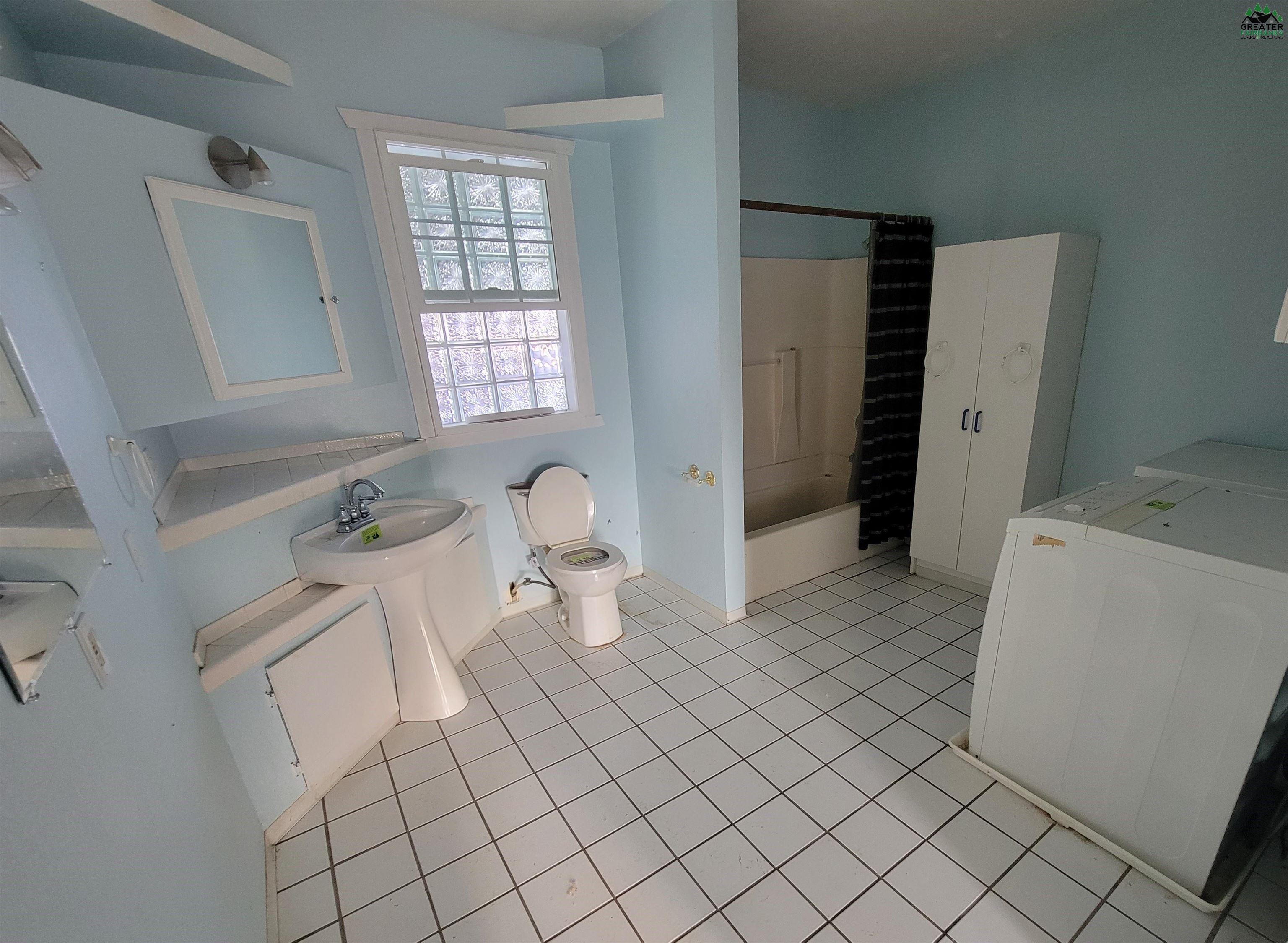 2134 YELLOW LEAF COURT