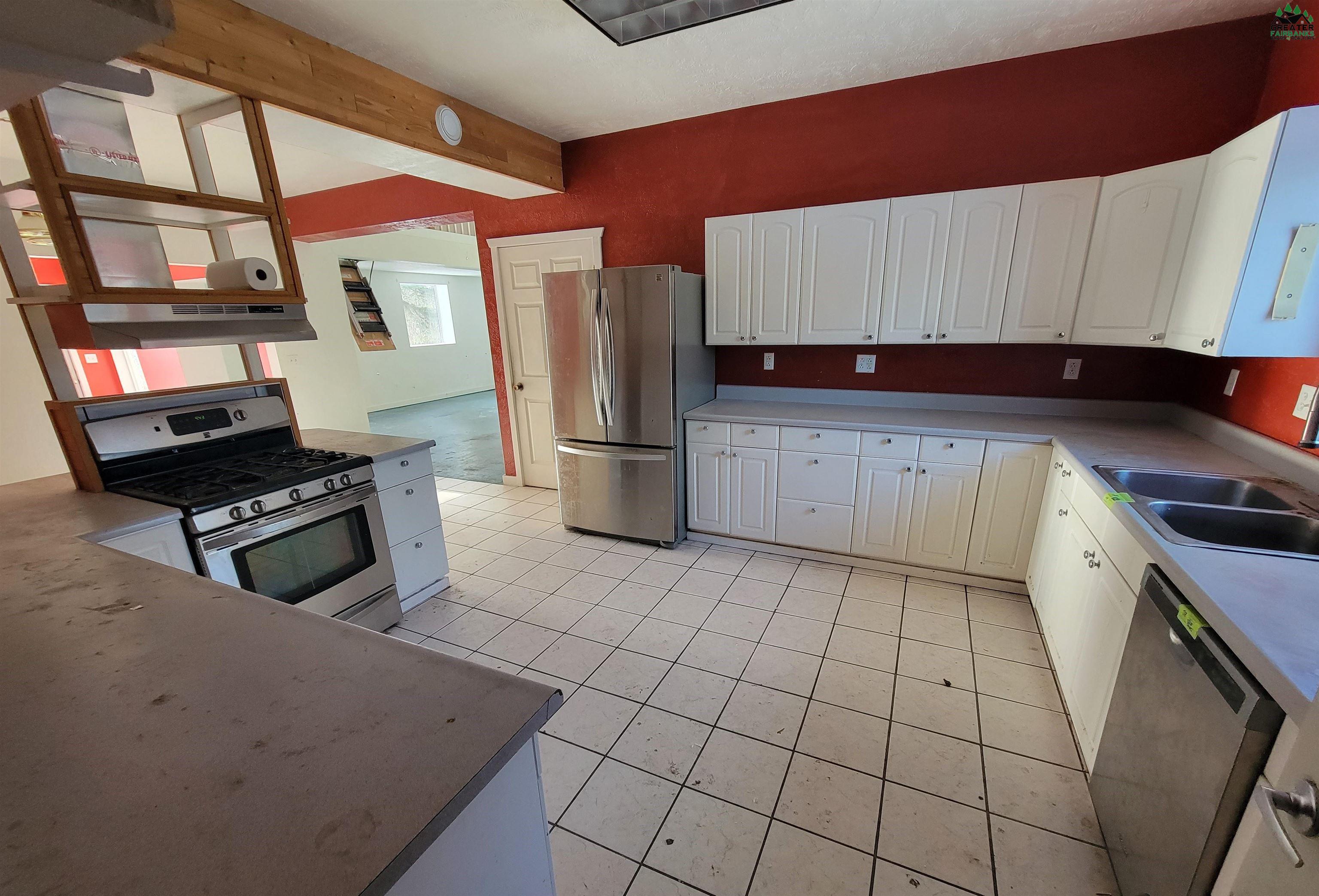 2134 YELLOW LEAF COURT