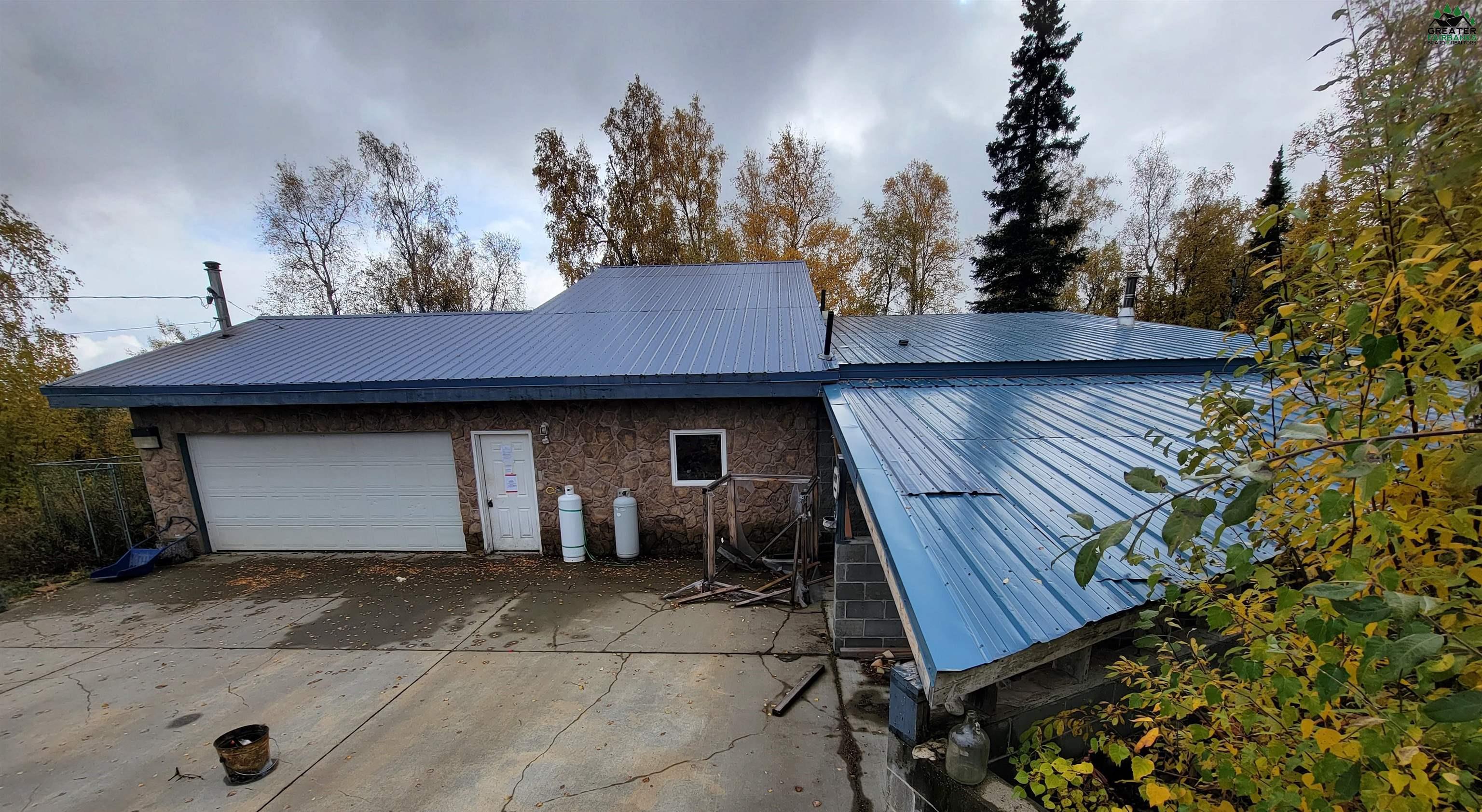 2134 YELLOW LEAF COURT