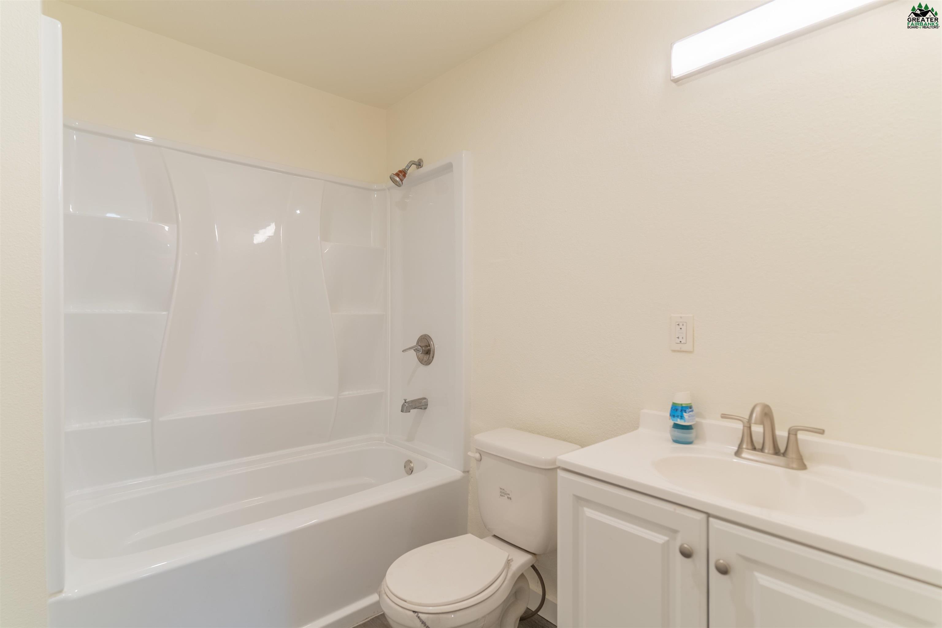 2795 BLUE SPRUCE WAY