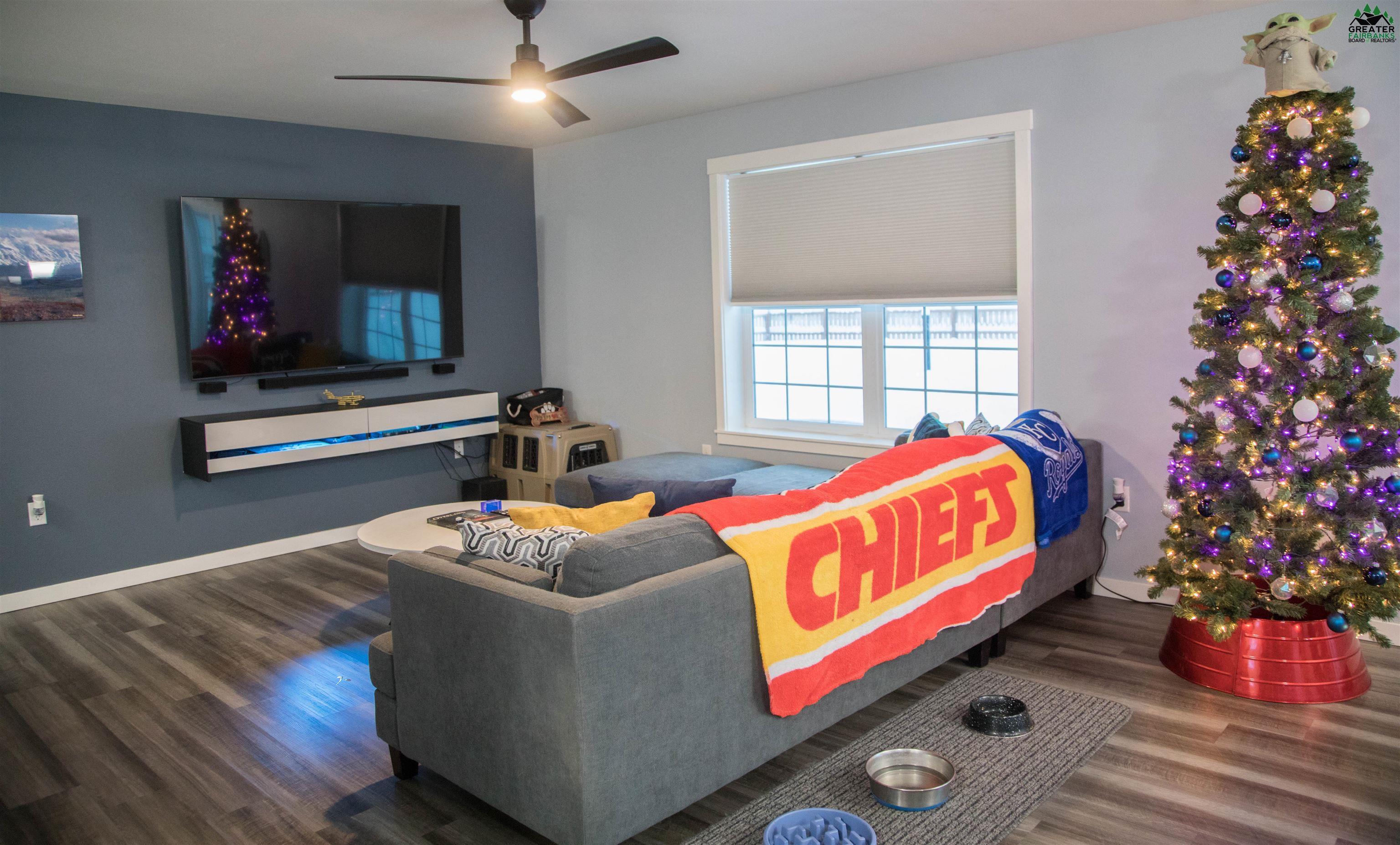 2757 W SECOND AVENUE