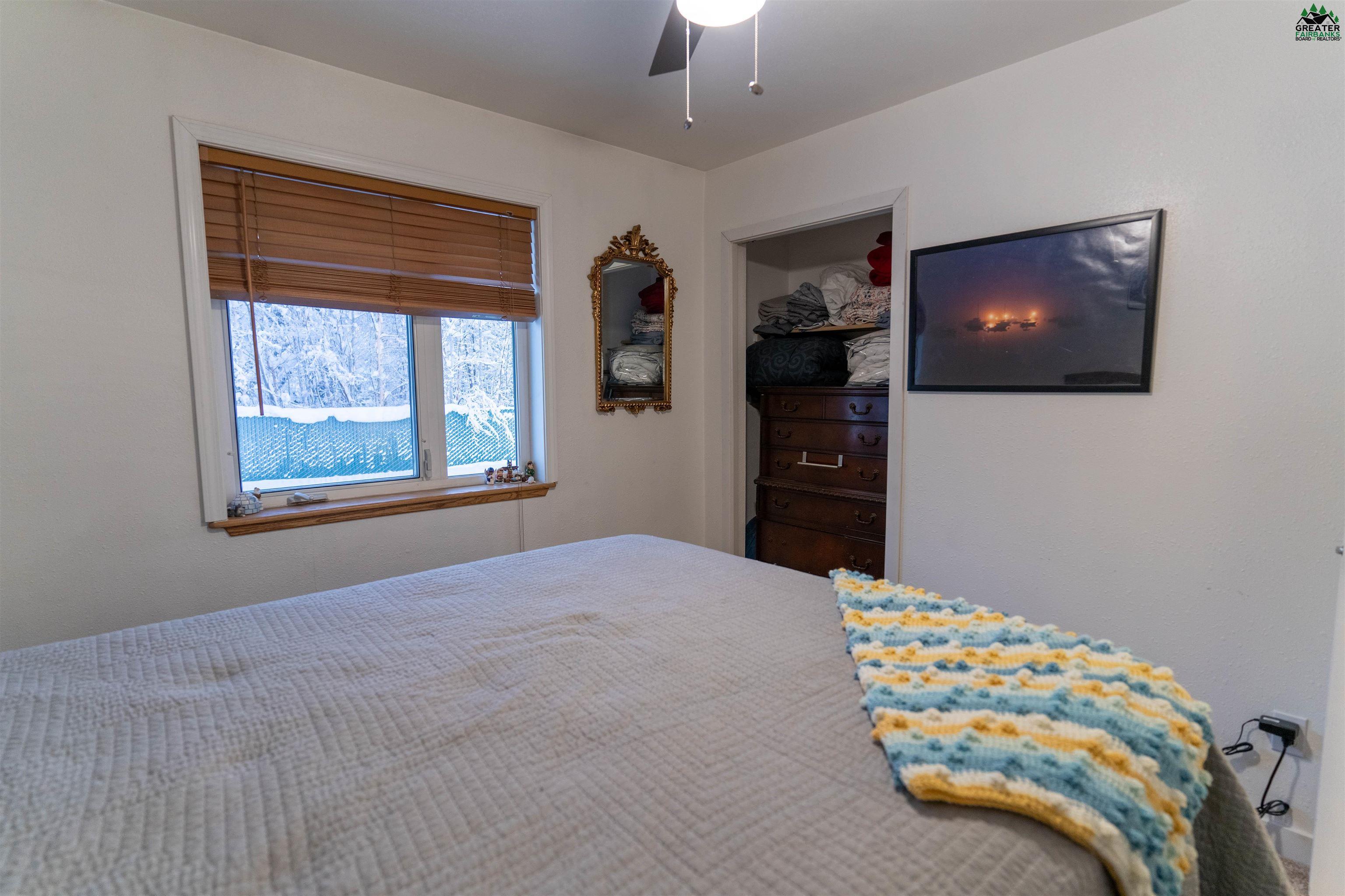 1160 CHIMING BELLS COURT