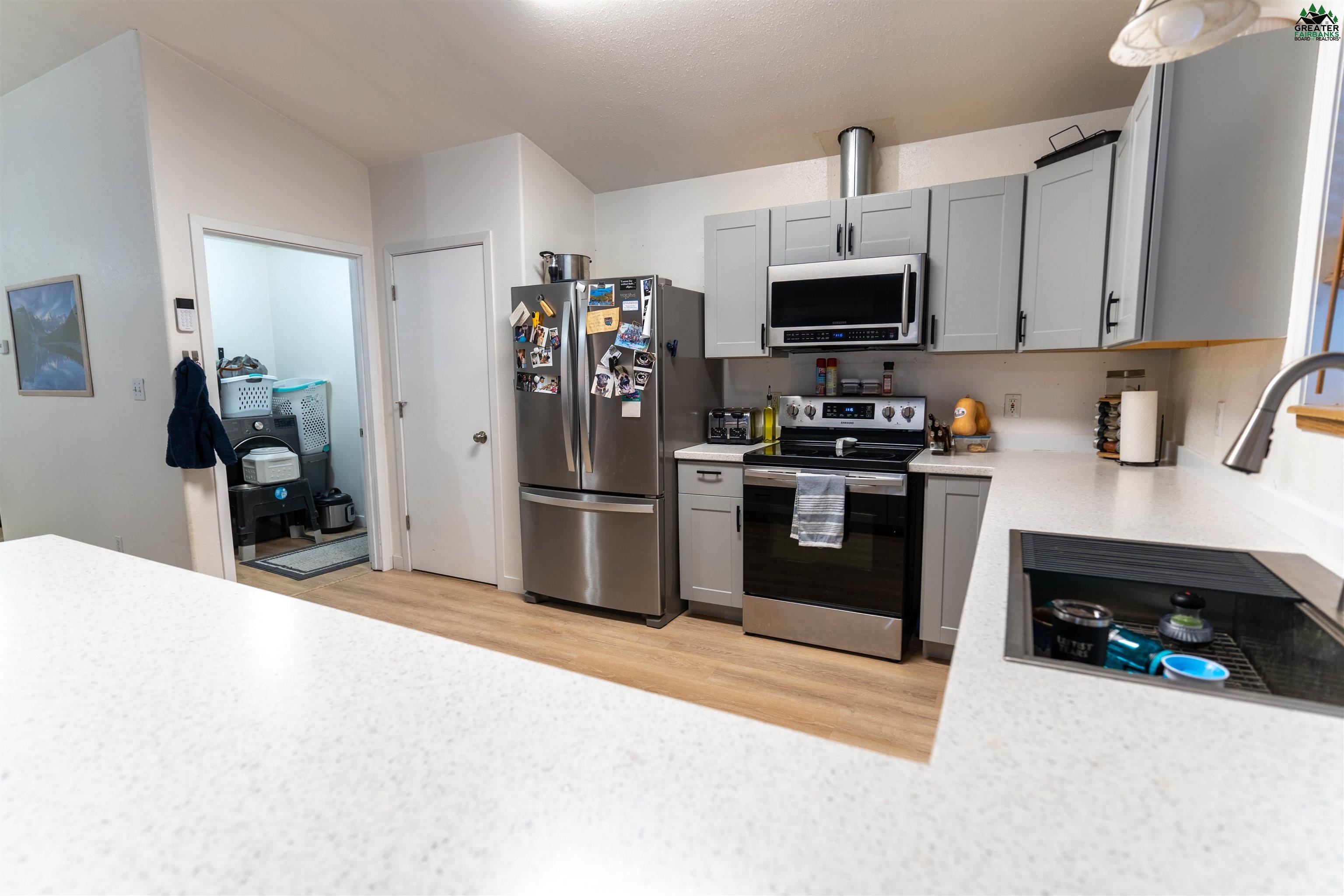 1160 CHIMING BELLS COURT