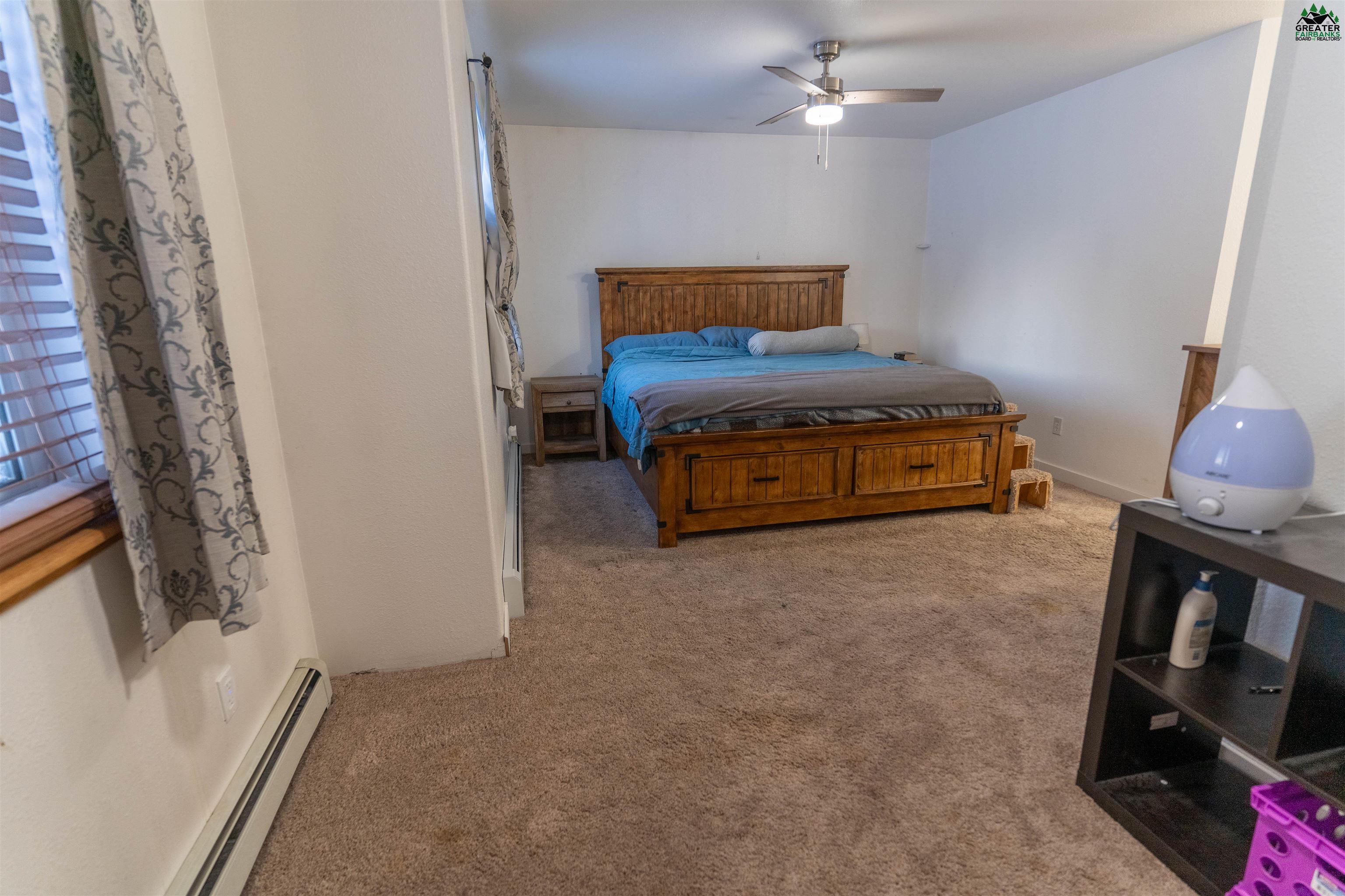 1160 CHIMING BELLS COURT