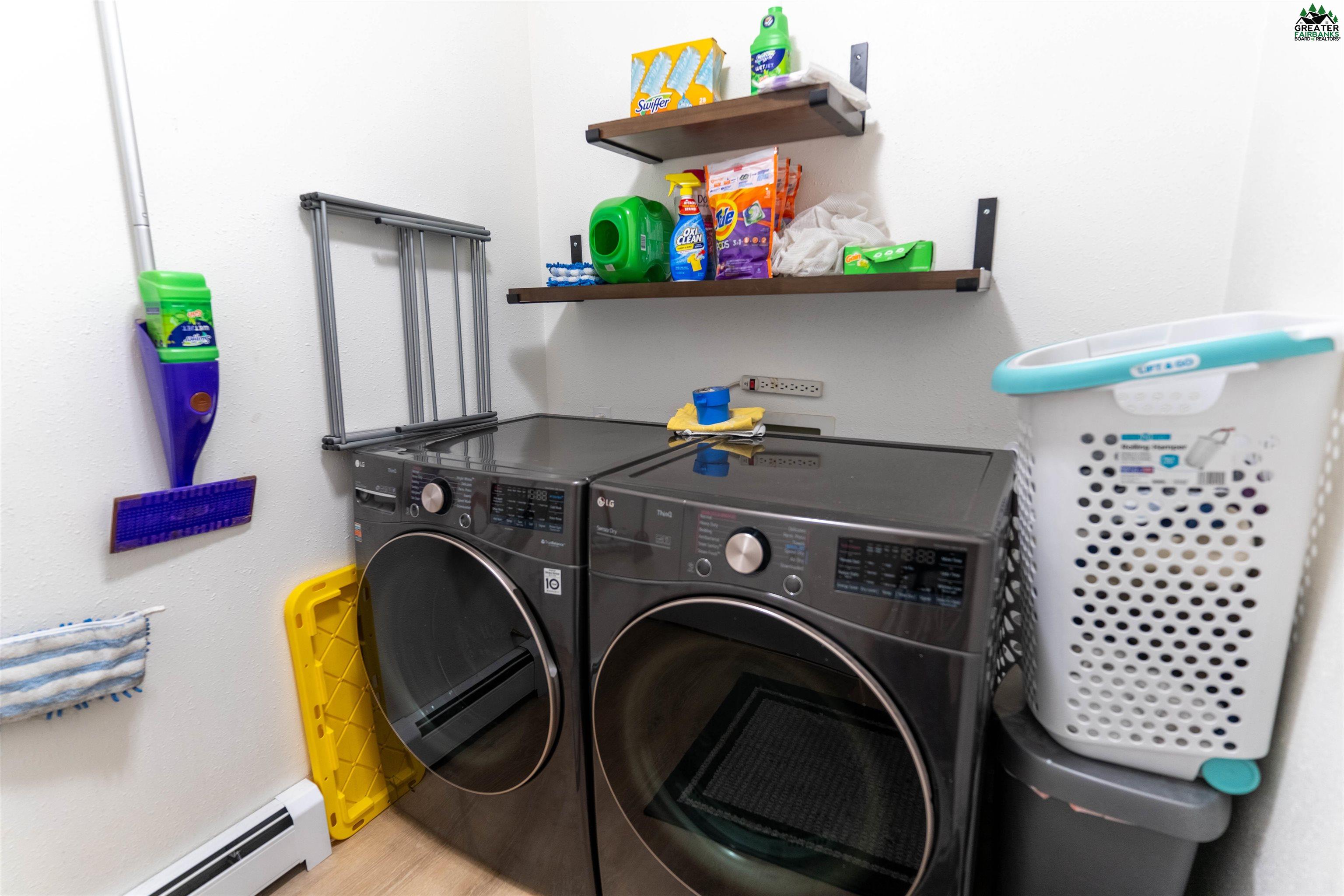 1160 CHIMING BELLS COURT