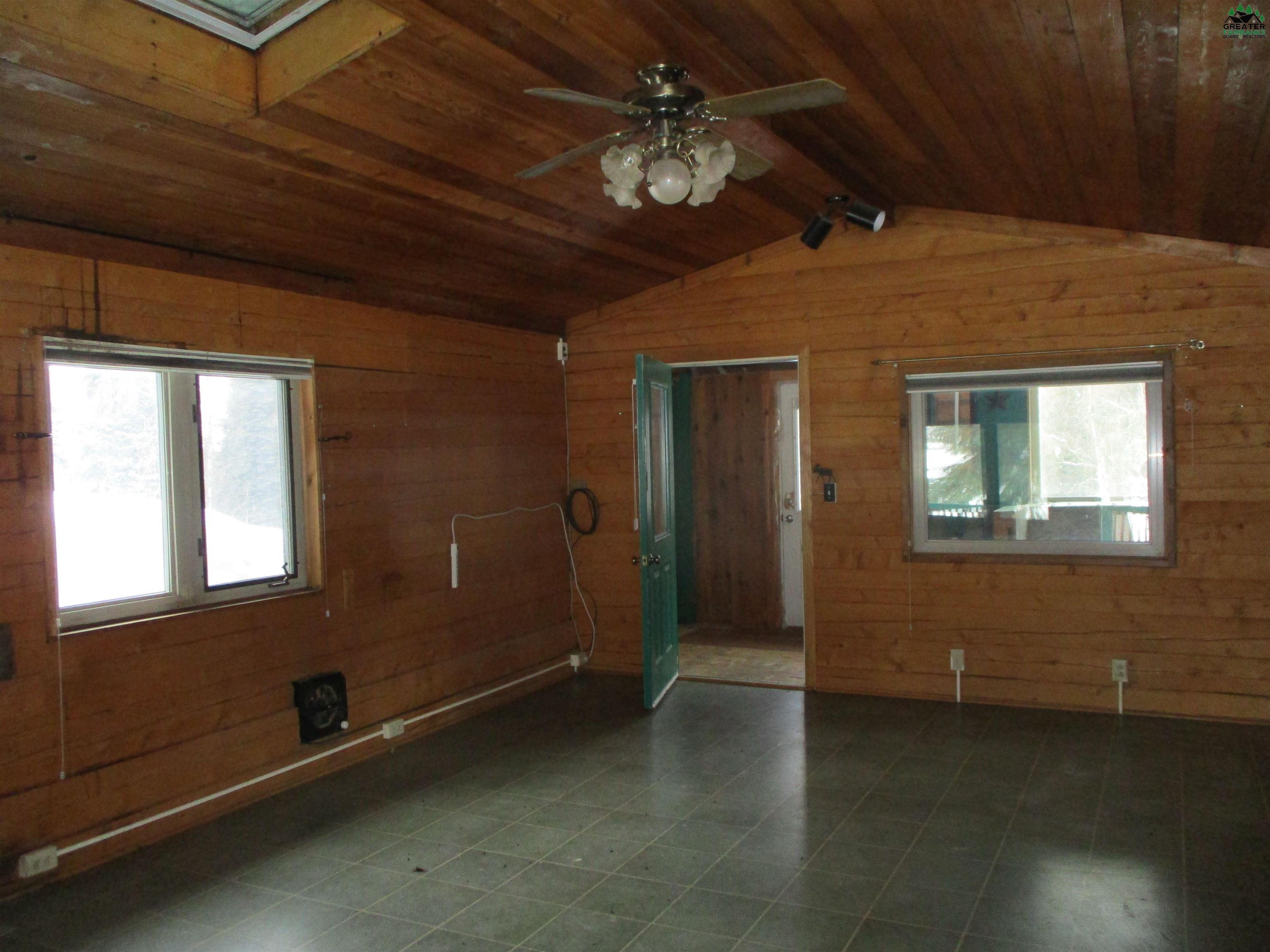 3859 VENTURE LANE
