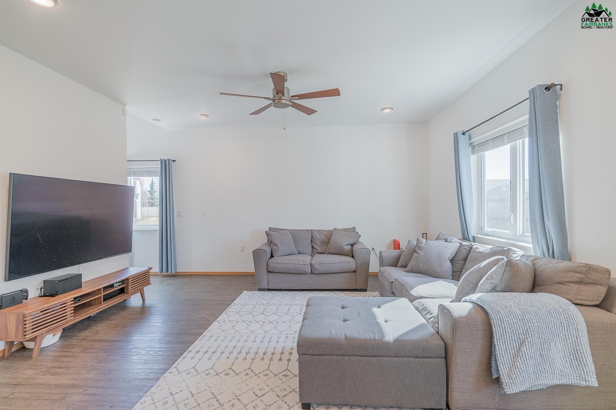 2670 DESERT EAGLE LOOP