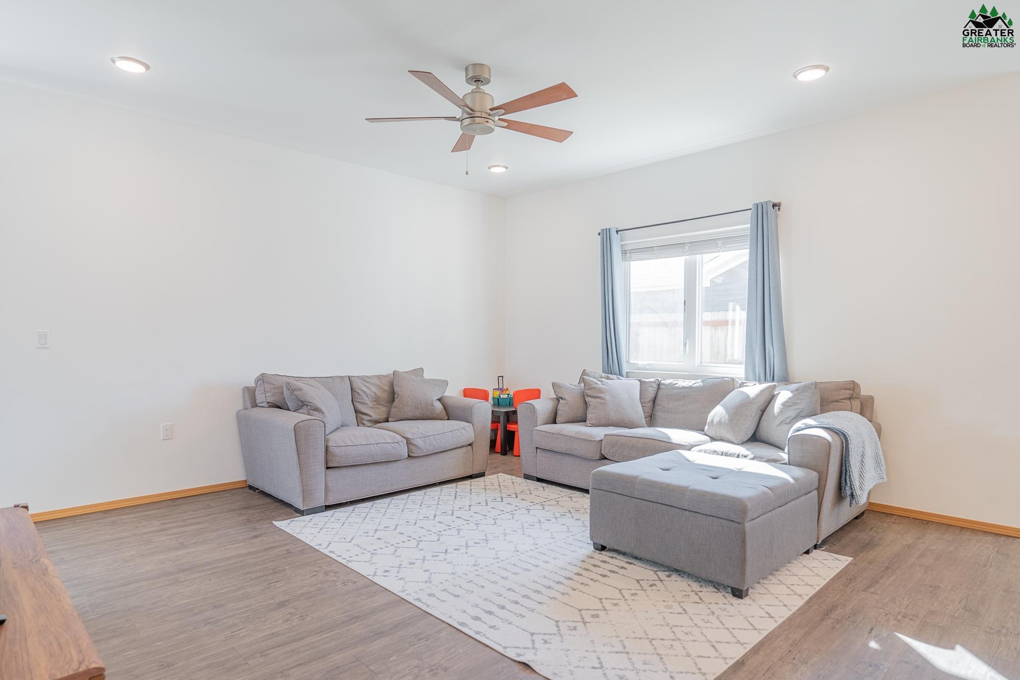 2670 DESERT EAGLE LOOP