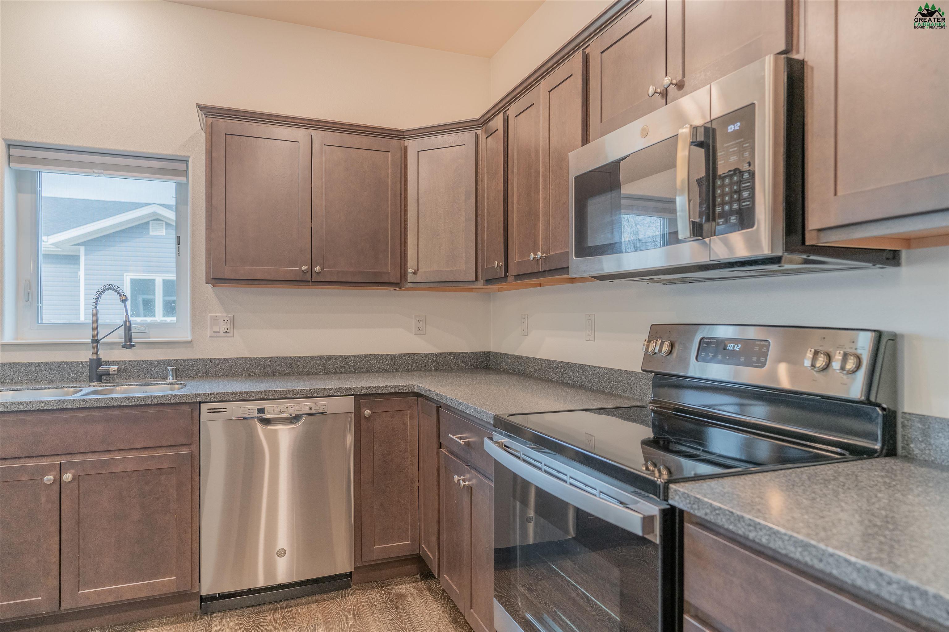 2705 STRYKER LOOP