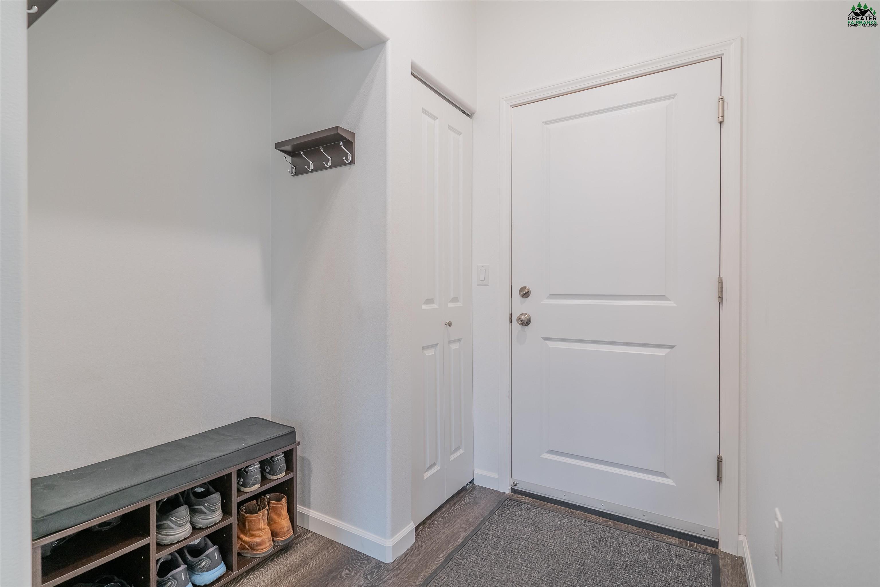 2705 STRYKER LOOP