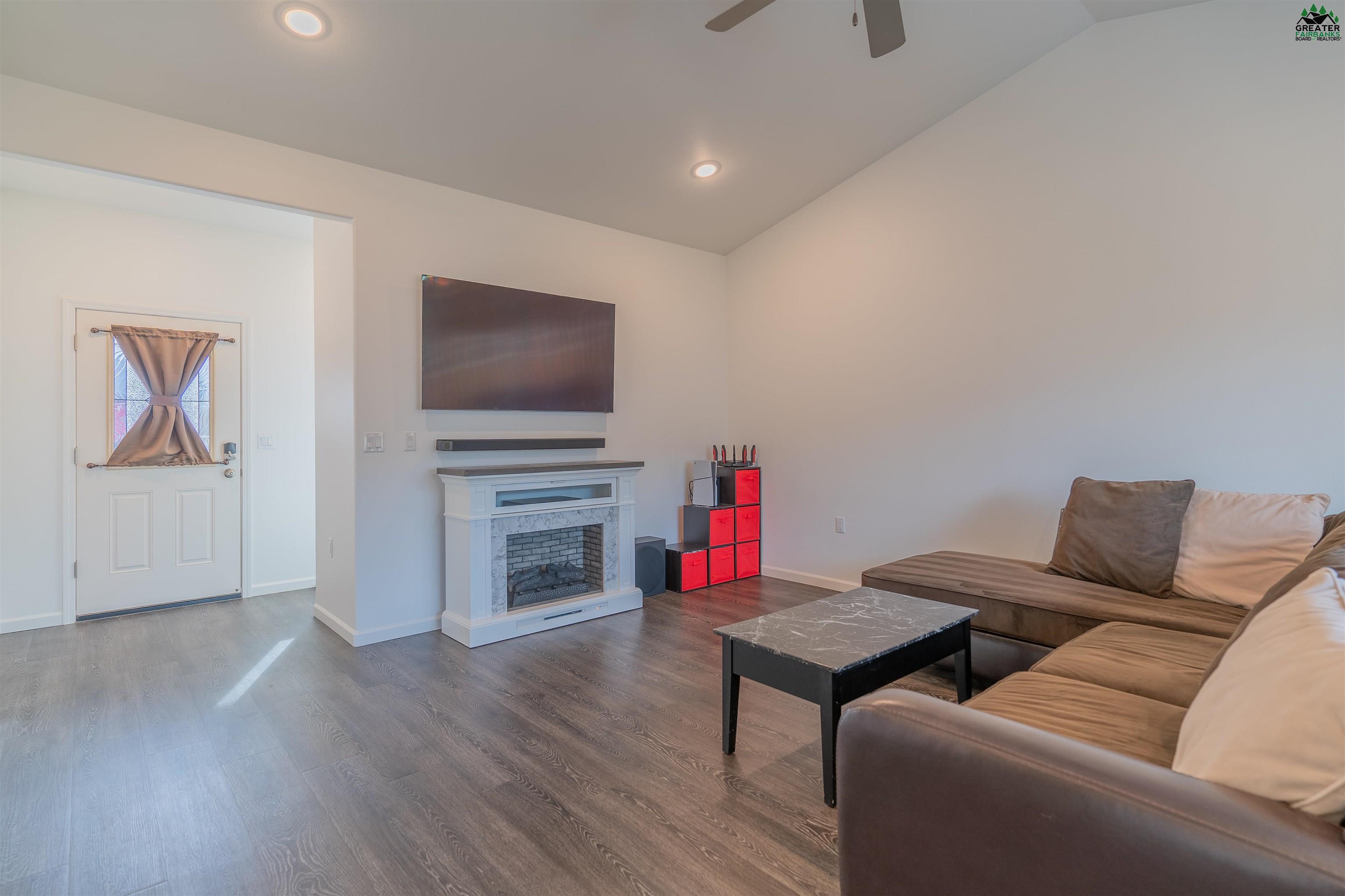 2705 STRYKER LOOP