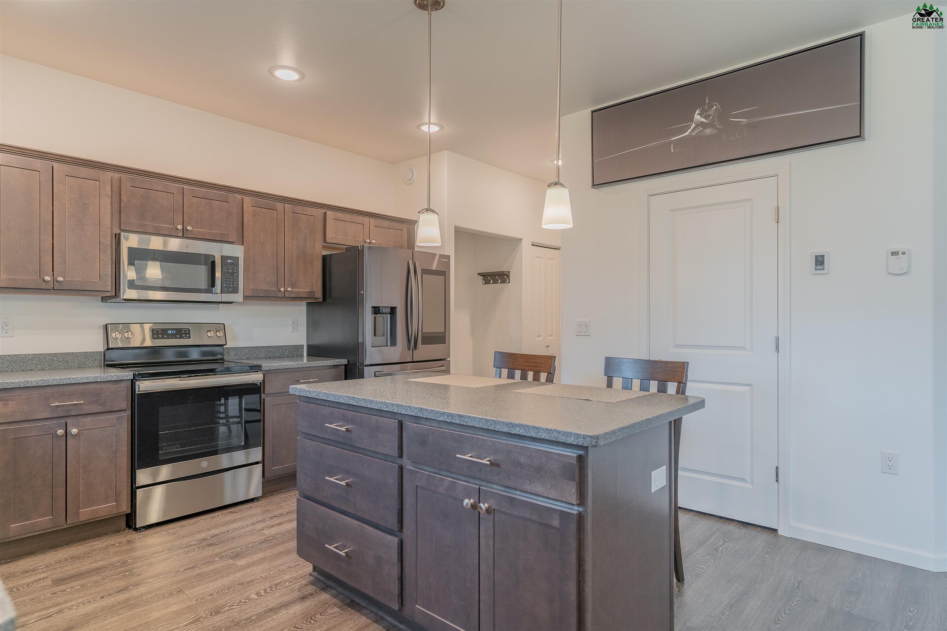 2705 STRYKER LOOP