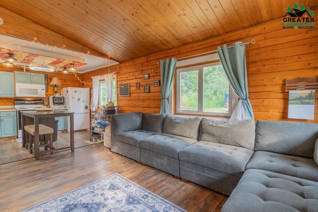 1285 BLACKBERRY DRIVE