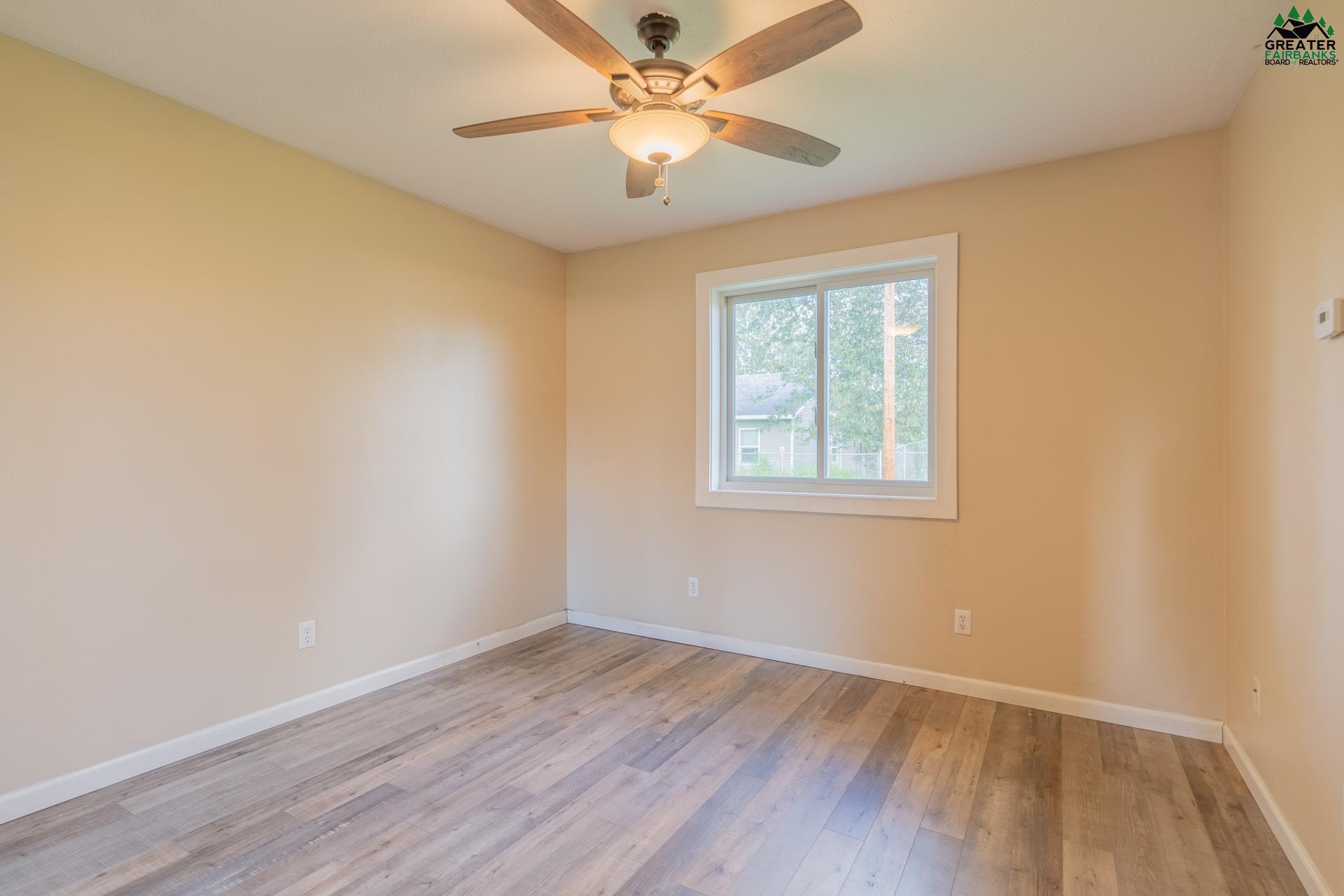 900 SHELLINGER STREET