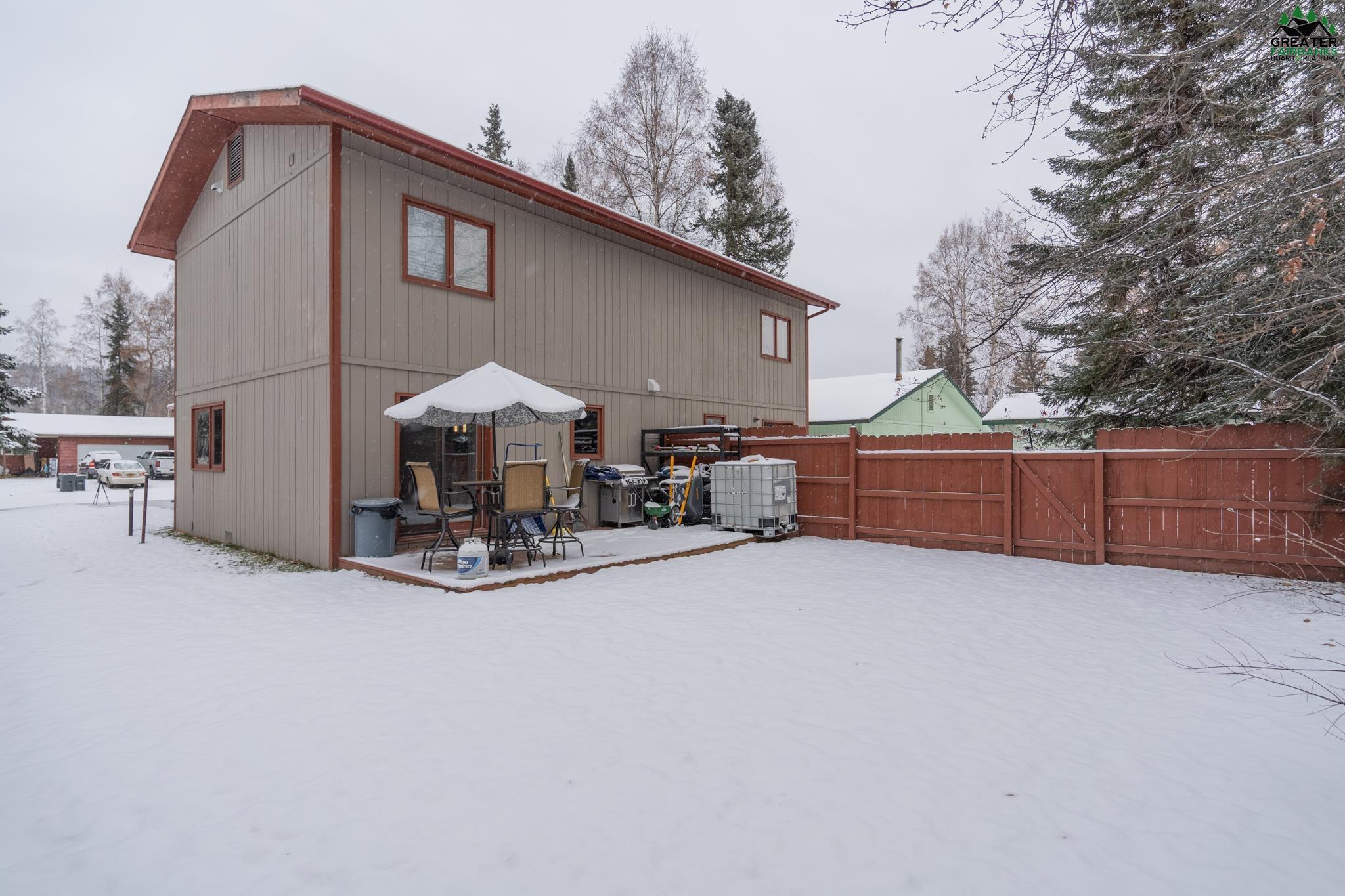 455 CARLTON DRIVE