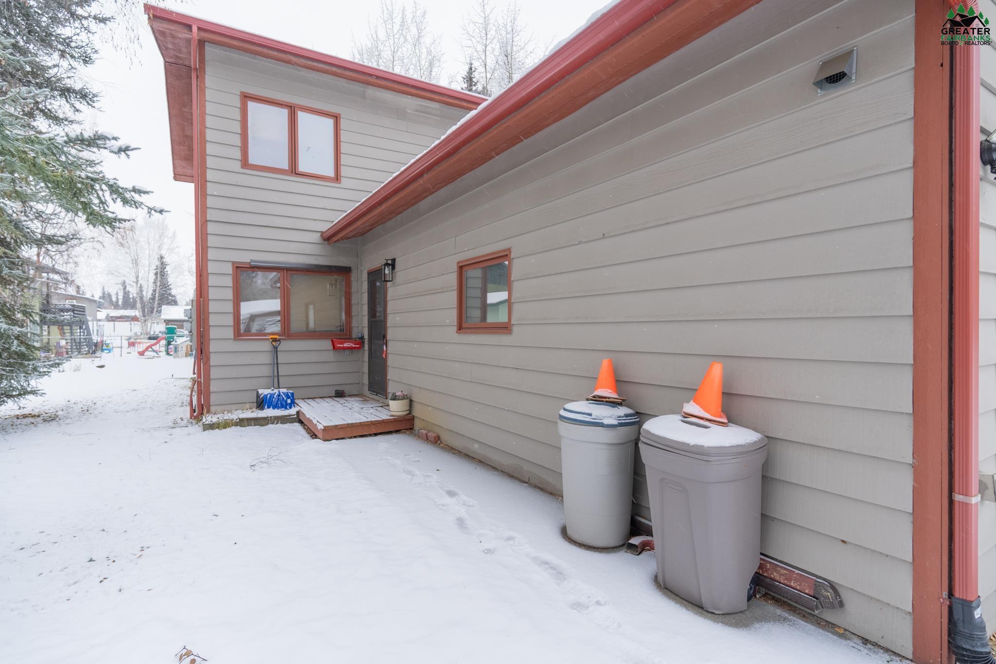 455 CARLTON DRIVE