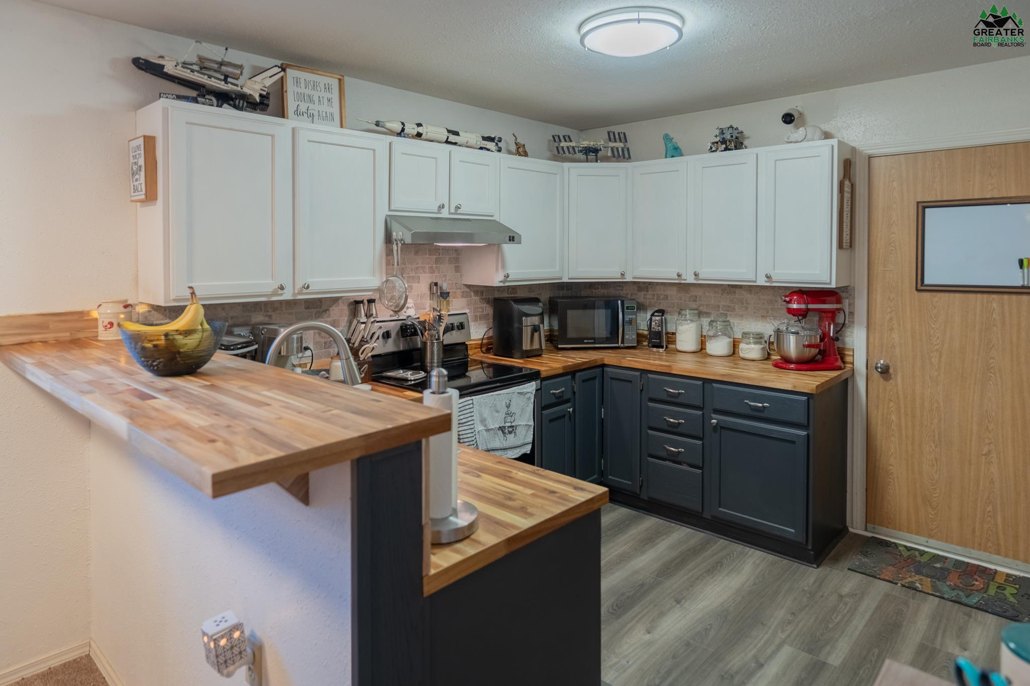 3435 WEE COURT