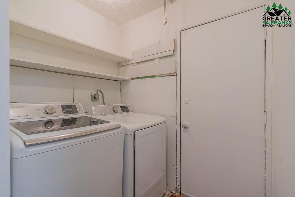 195 SUNNY HILLS DRIVE