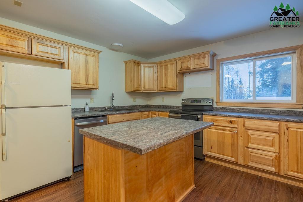 195 SUNNY HILLS DRIVE