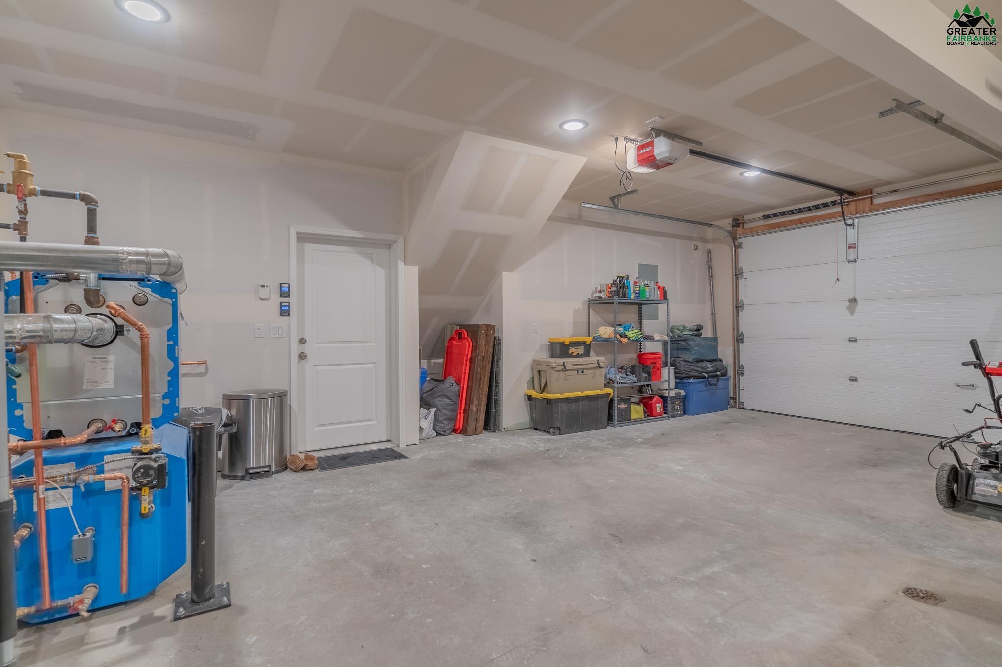 2701 STRYKER LOOP