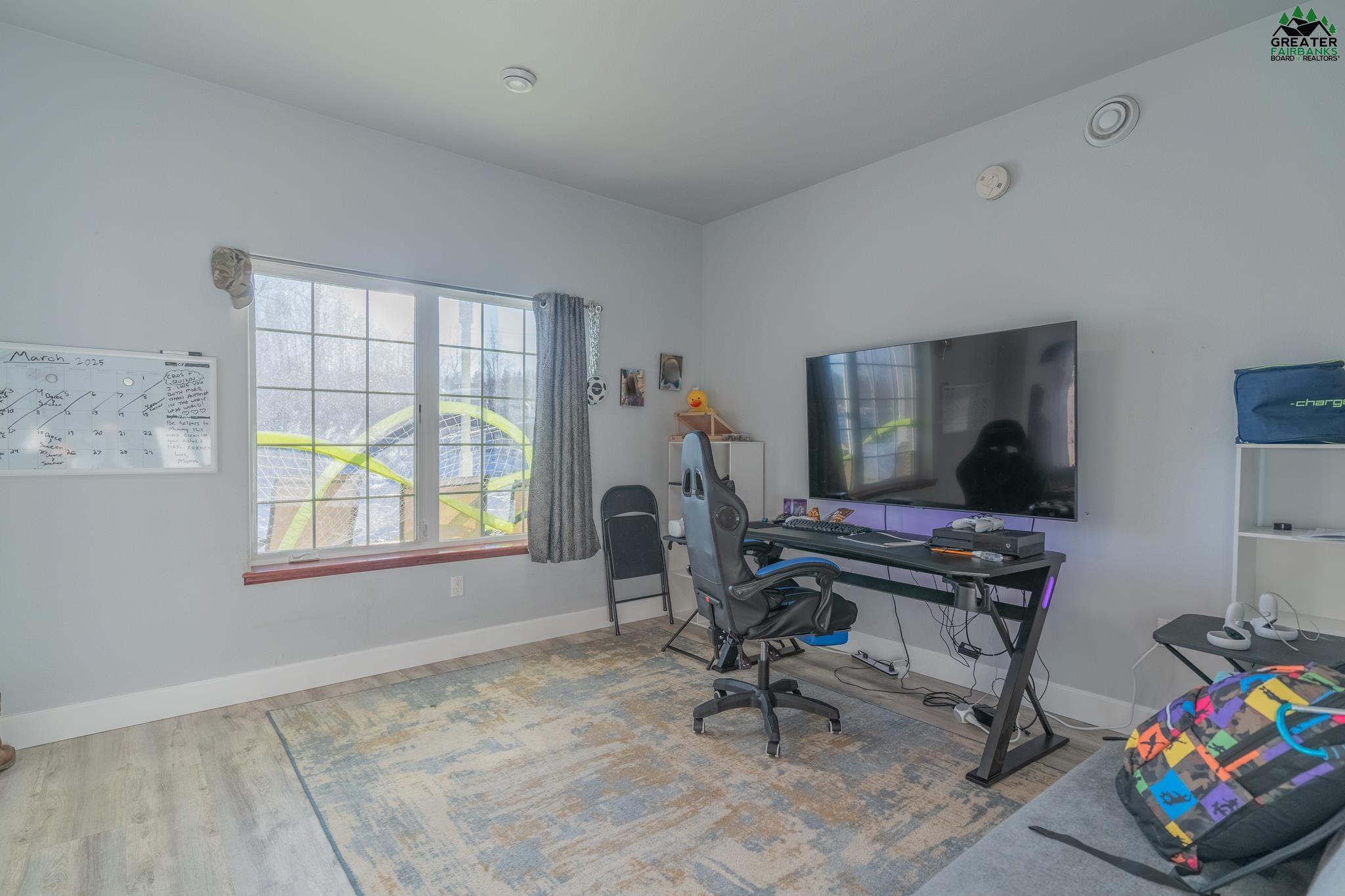790 LAKLOEY DRIVE