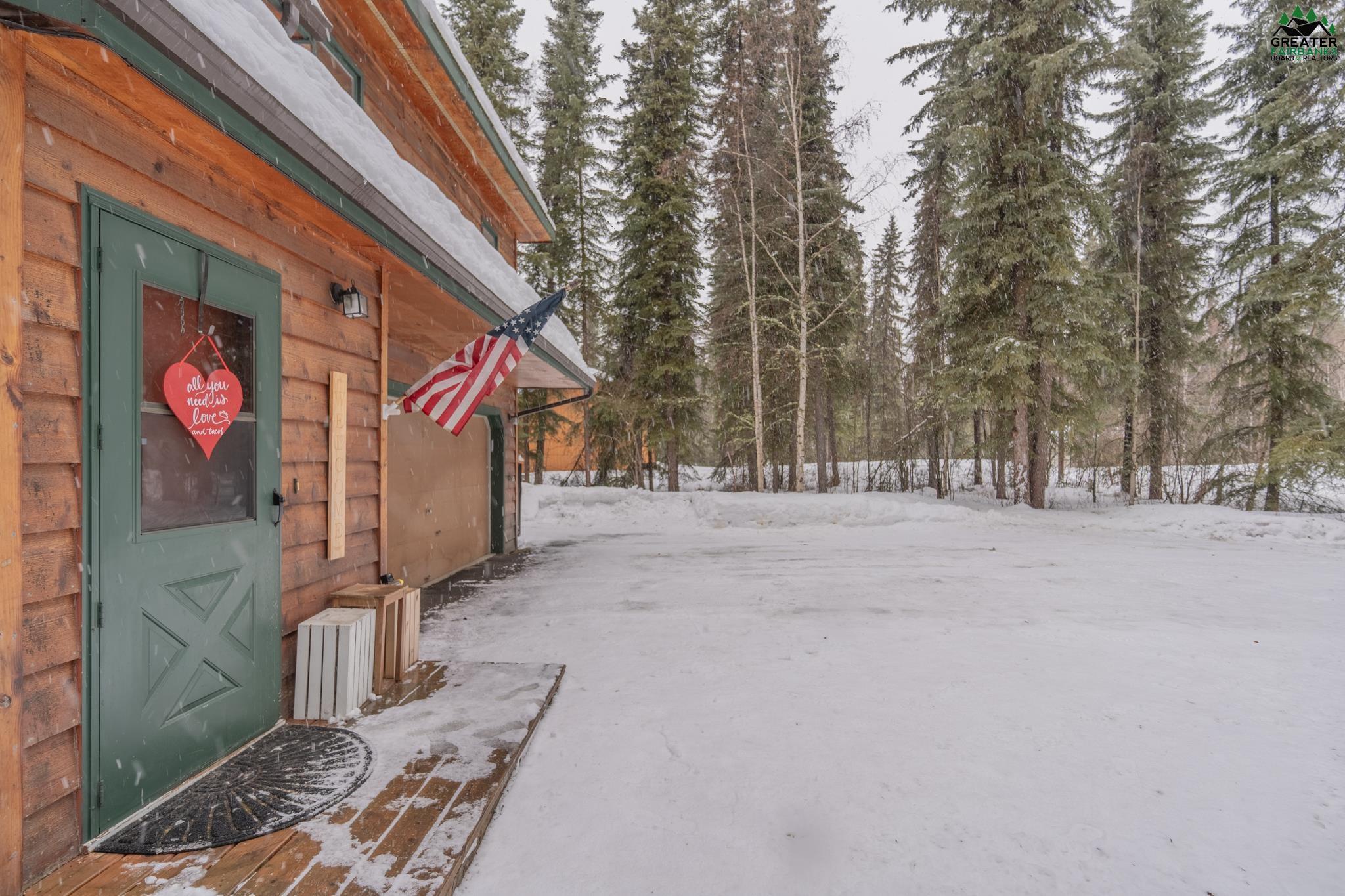 3361 FERNWOOD AVENUE