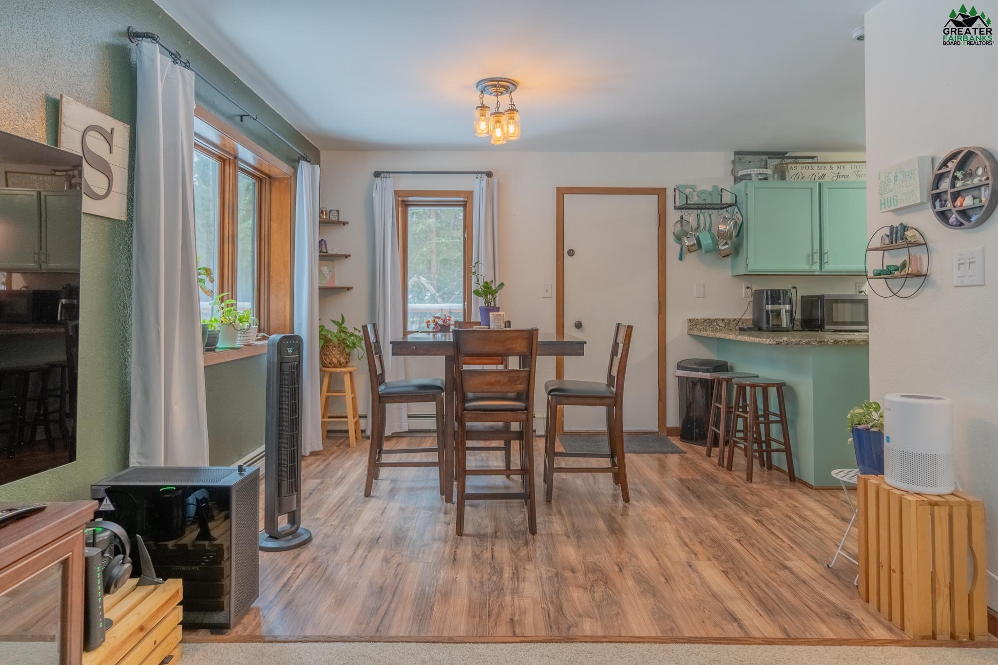 3361 FERNWOOD AVENUE