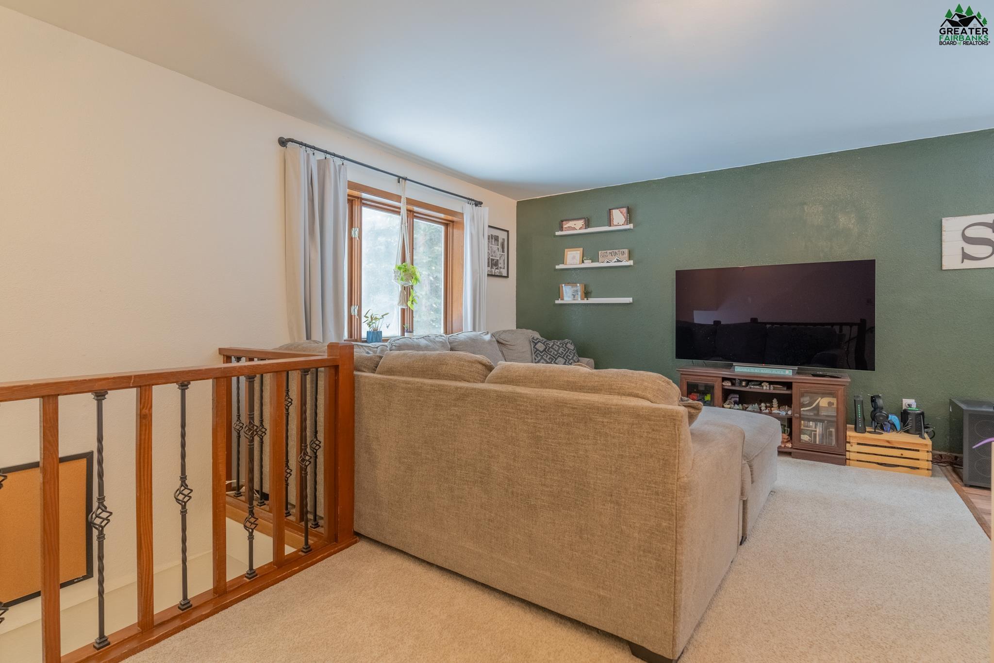 3361 FERNWOOD AVENUE