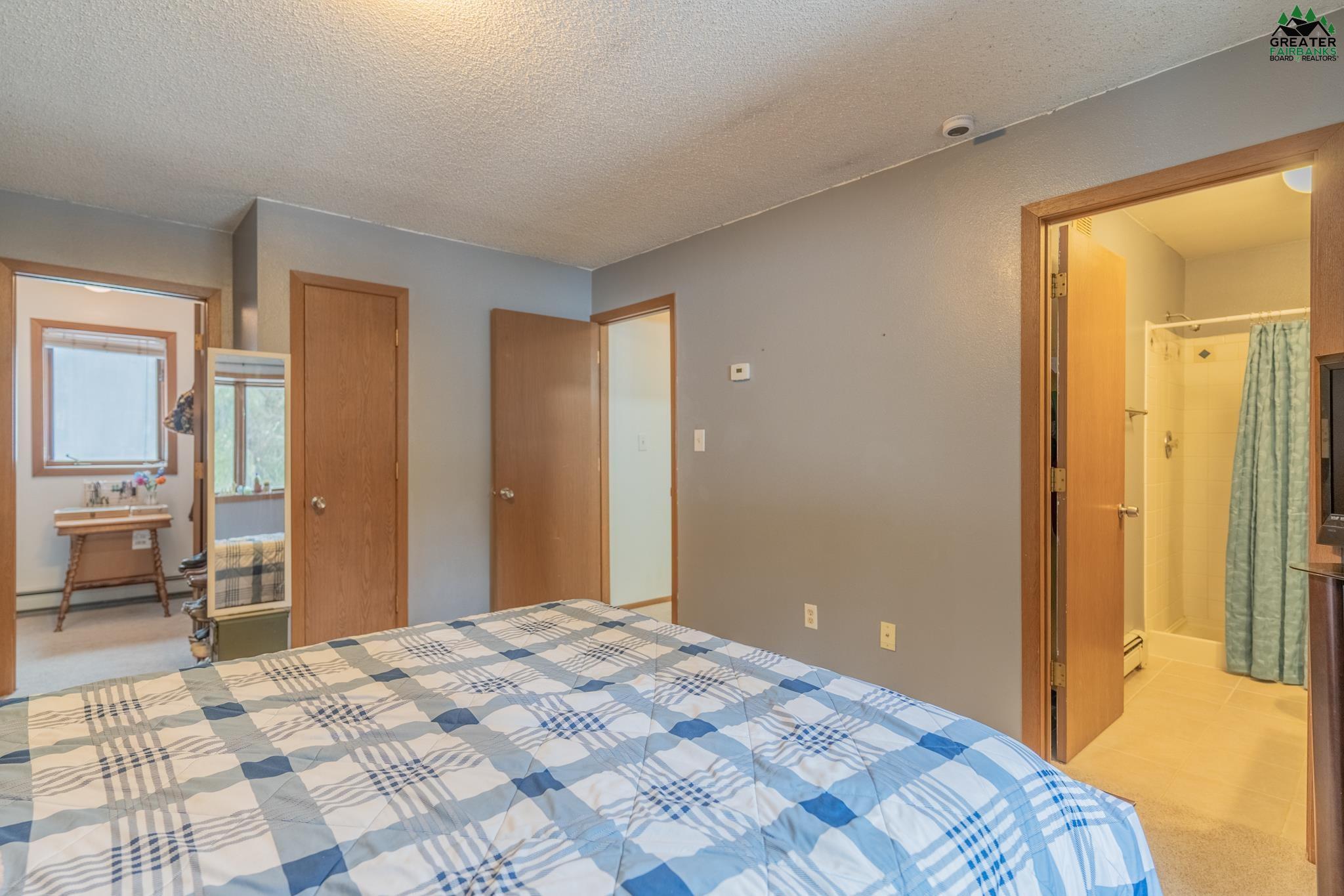 3361 FERNWOOD AVENUE