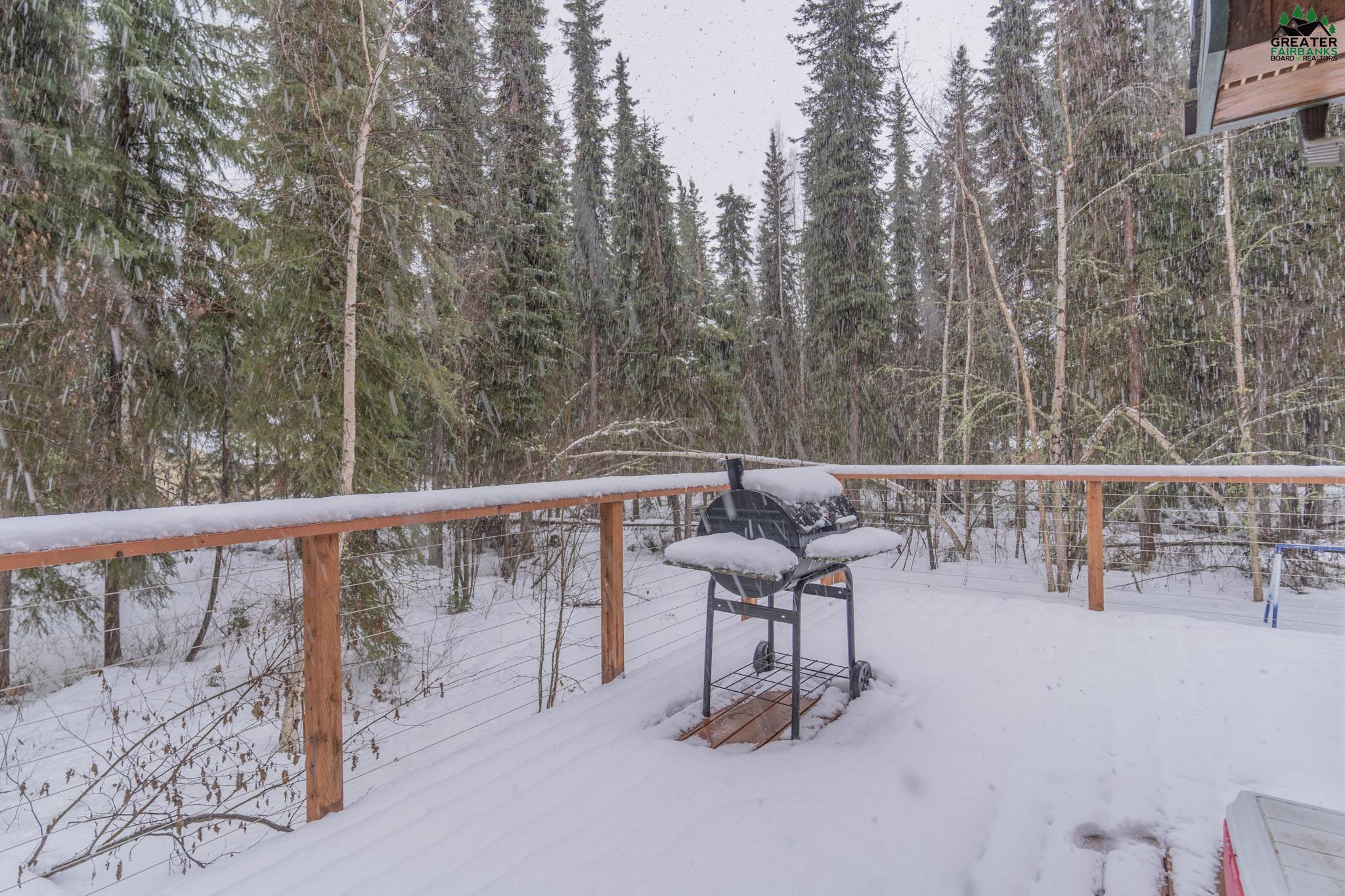 3361 FERNWOOD AVENUE