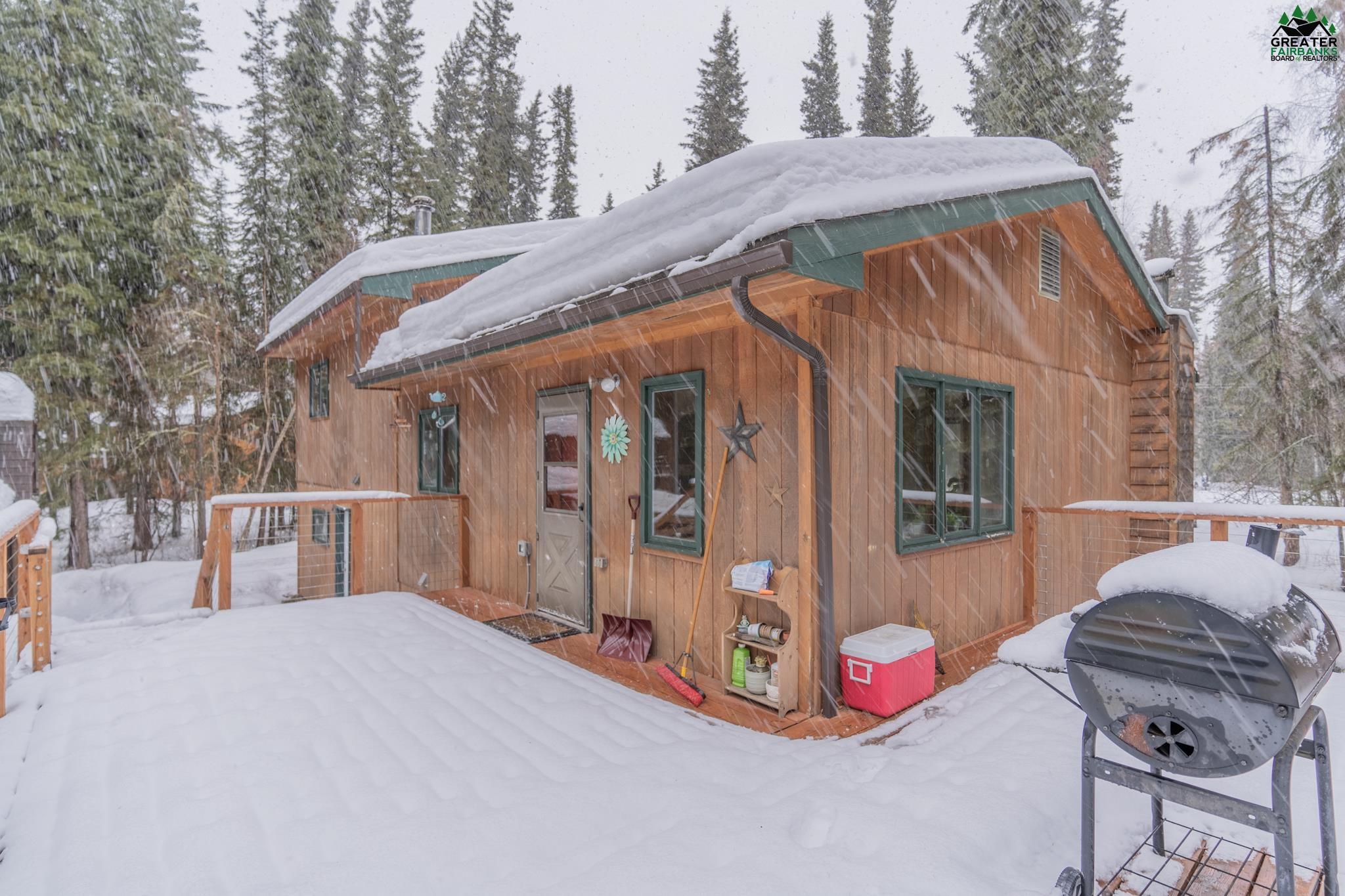 3361 FERNWOOD AVENUE