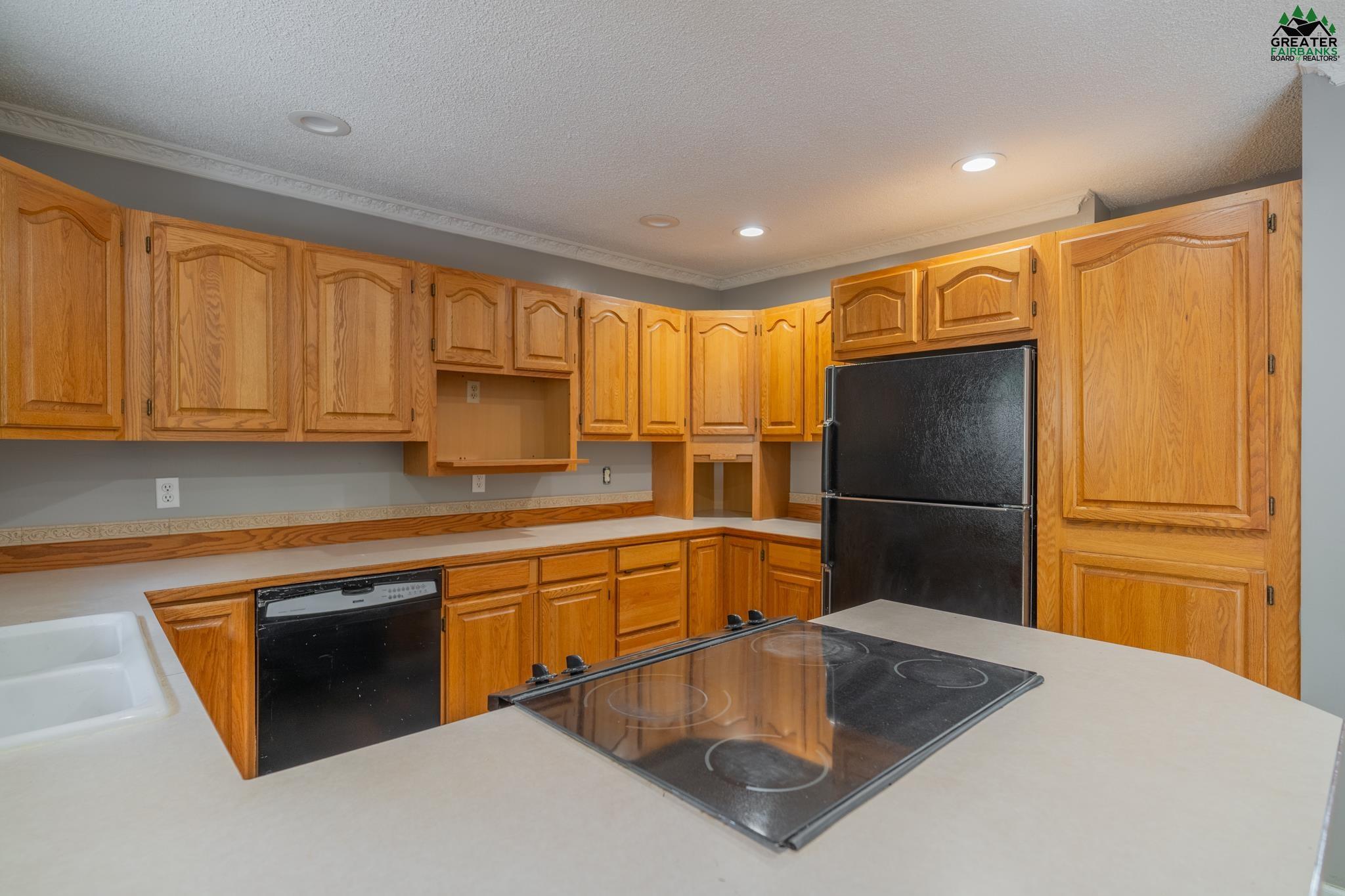 330 GOLD CLAIM AVENUE