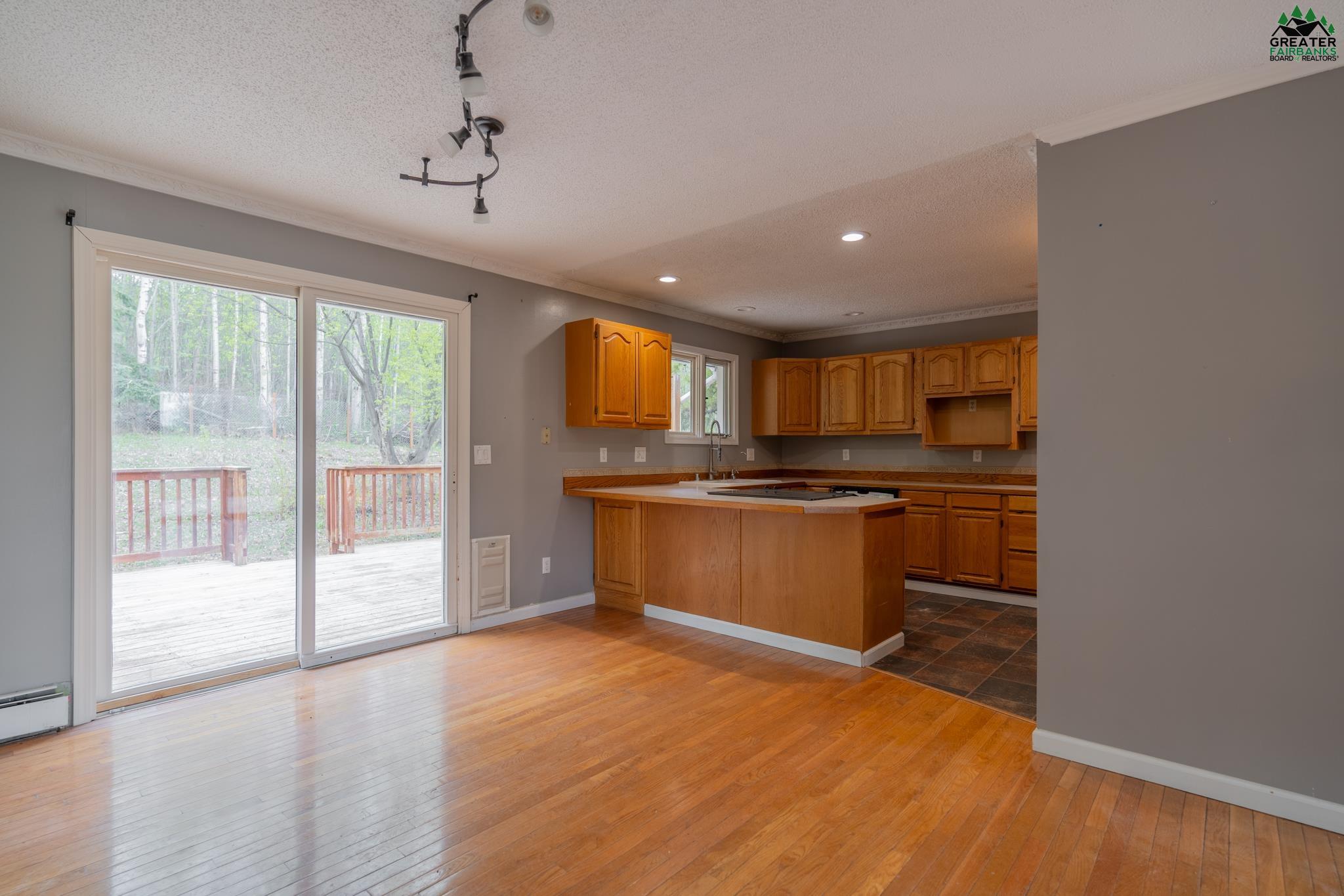 330 GOLD CLAIM AVENUE