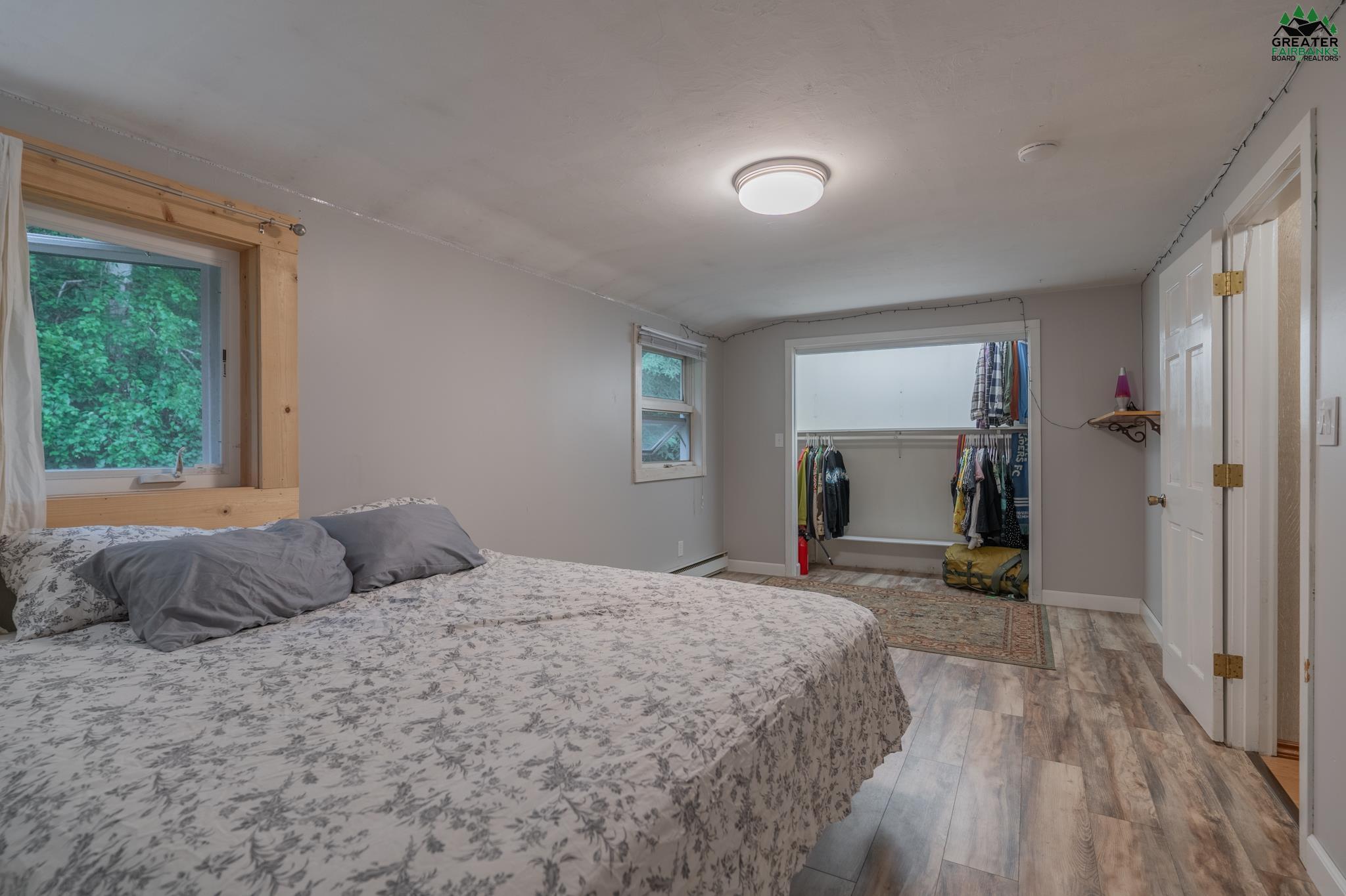 1089 VIOLET DRIVE