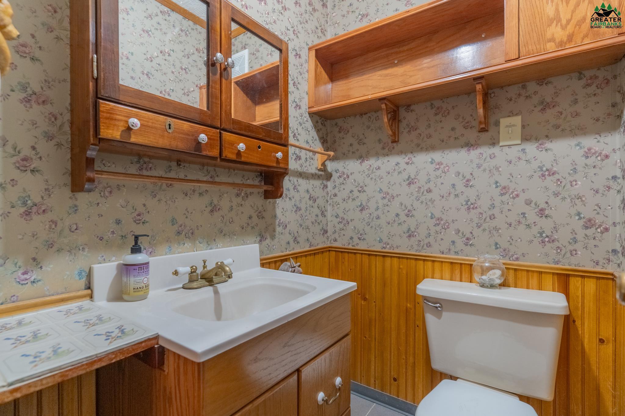 1089 VIOLET DRIVE