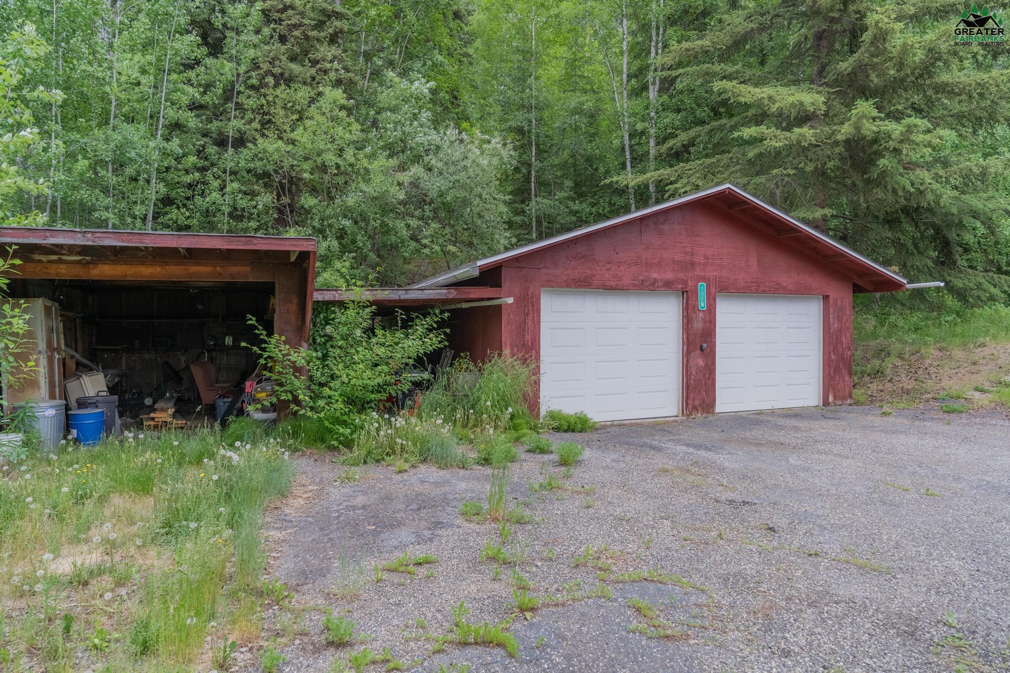 1089 VIOLET DRIVE