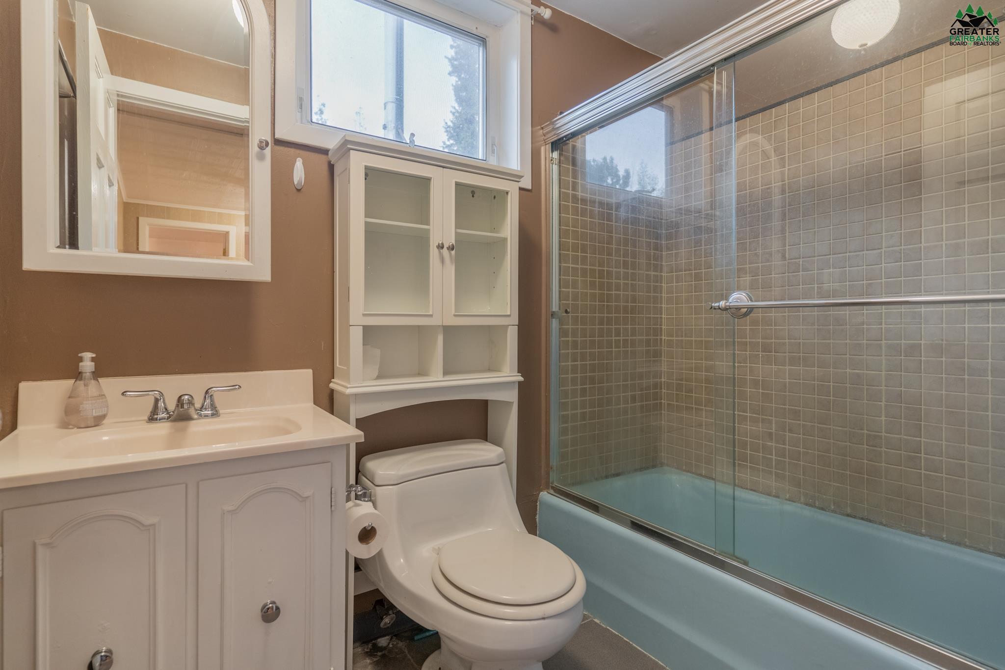 1089 VIOLET DRIVE