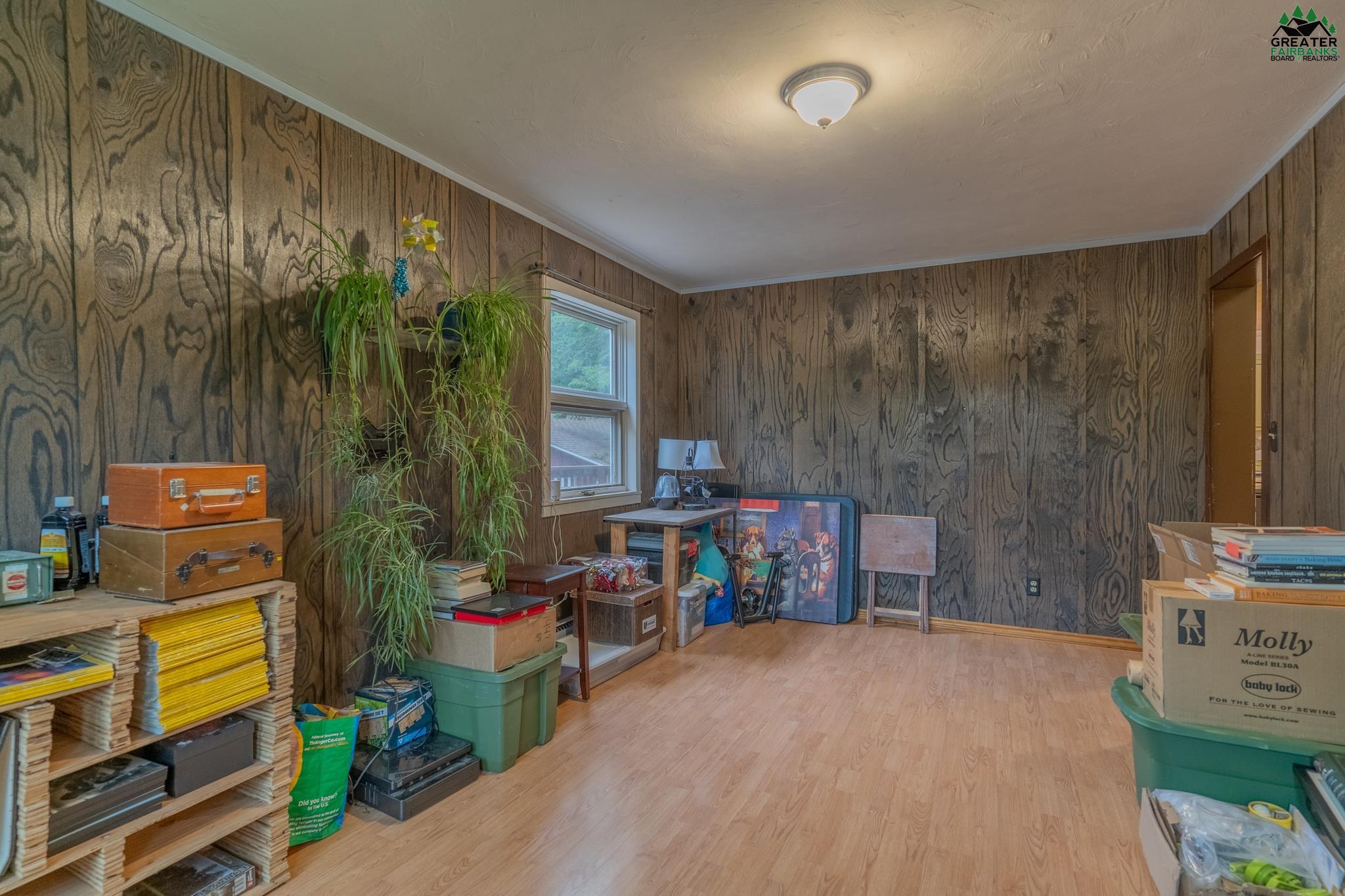 1089 VIOLET DRIVE